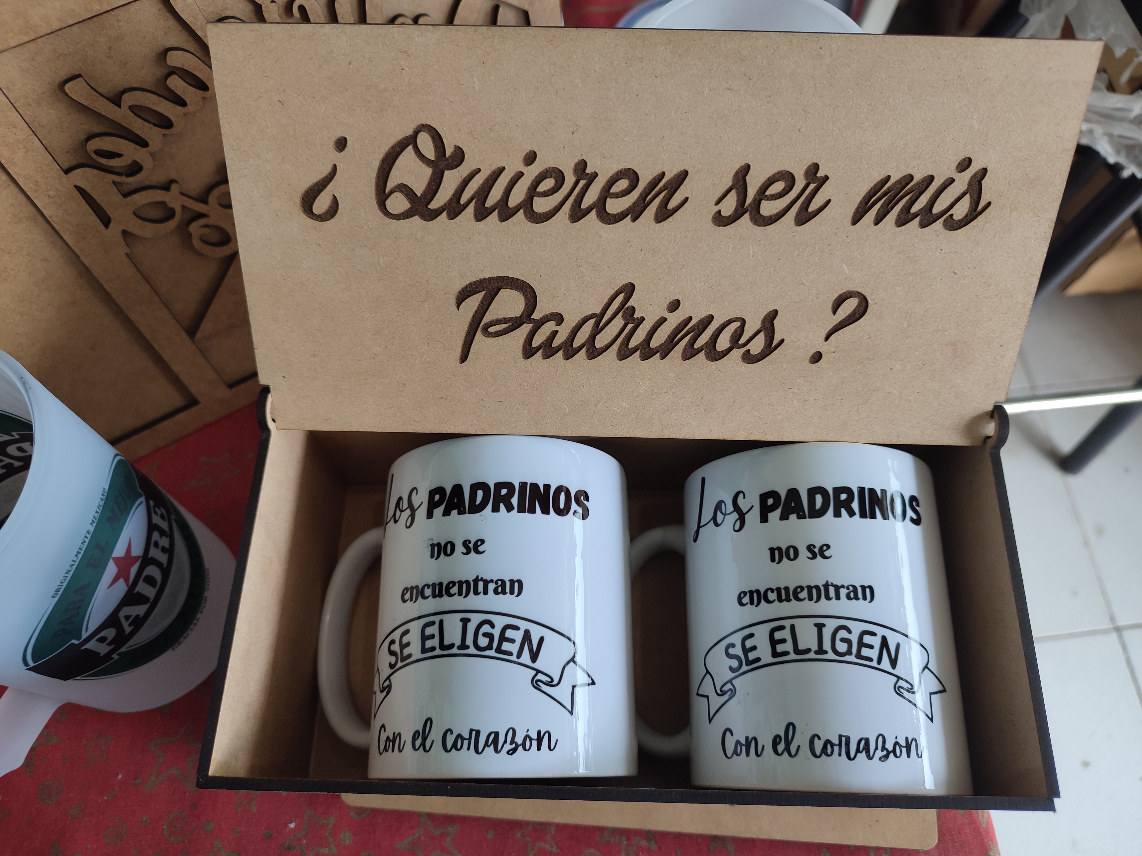 Caja Padrinos 1