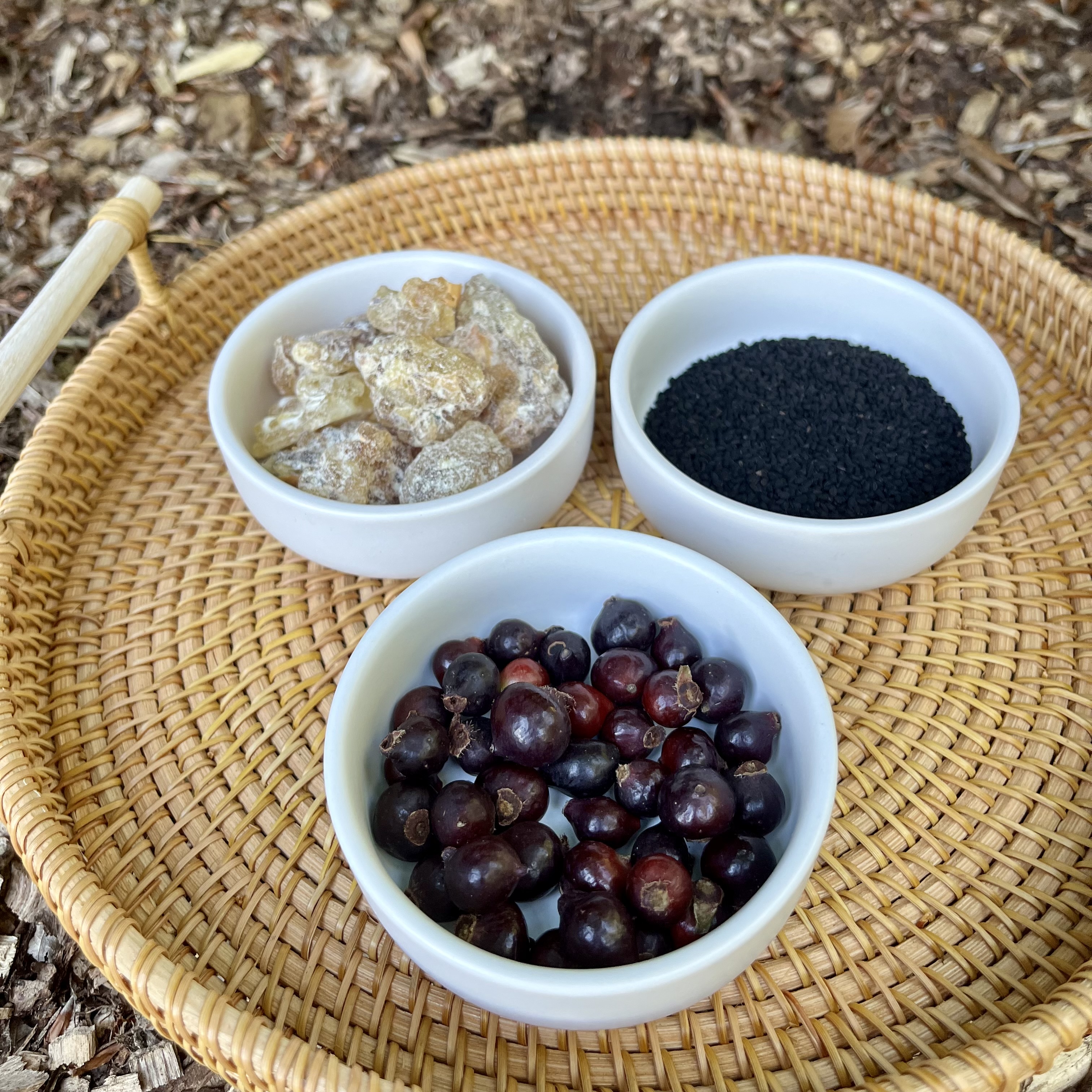 Shyne, rejuvenating facial serum