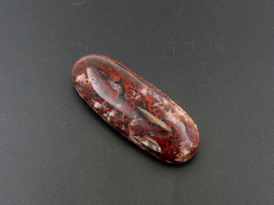 Carey Plume  Agate cabochon