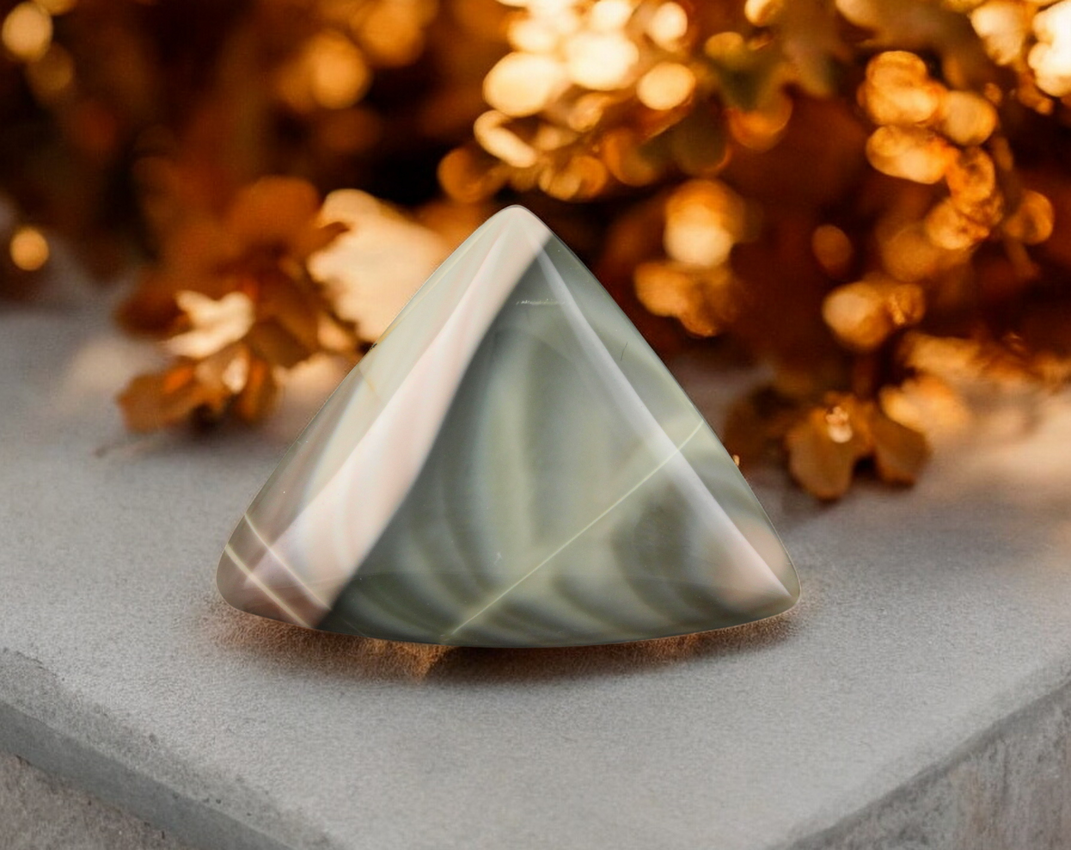 Willow Creek Jasper cabochon green and pink