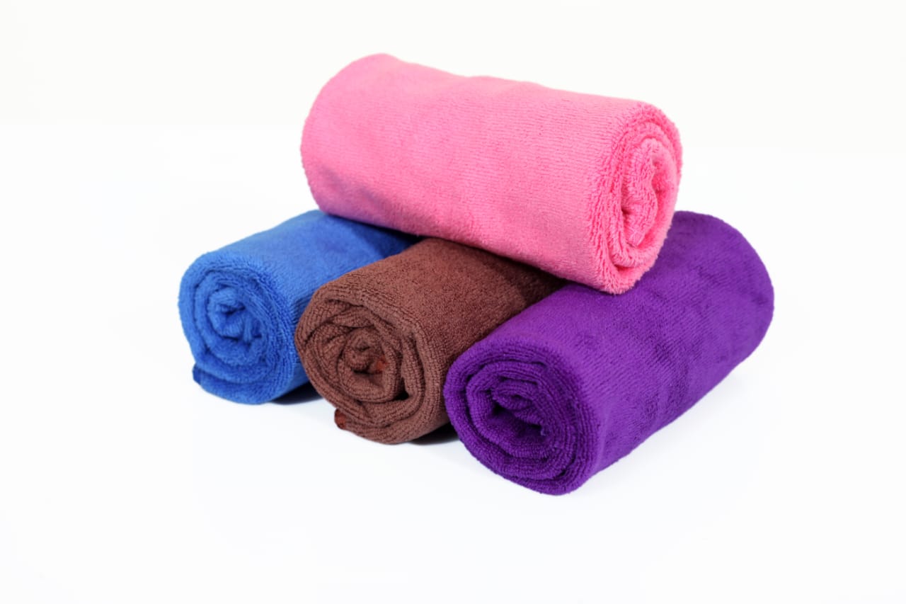 Microfiber Towels, Set Of 4, 350 GSM, 40X40 Cms