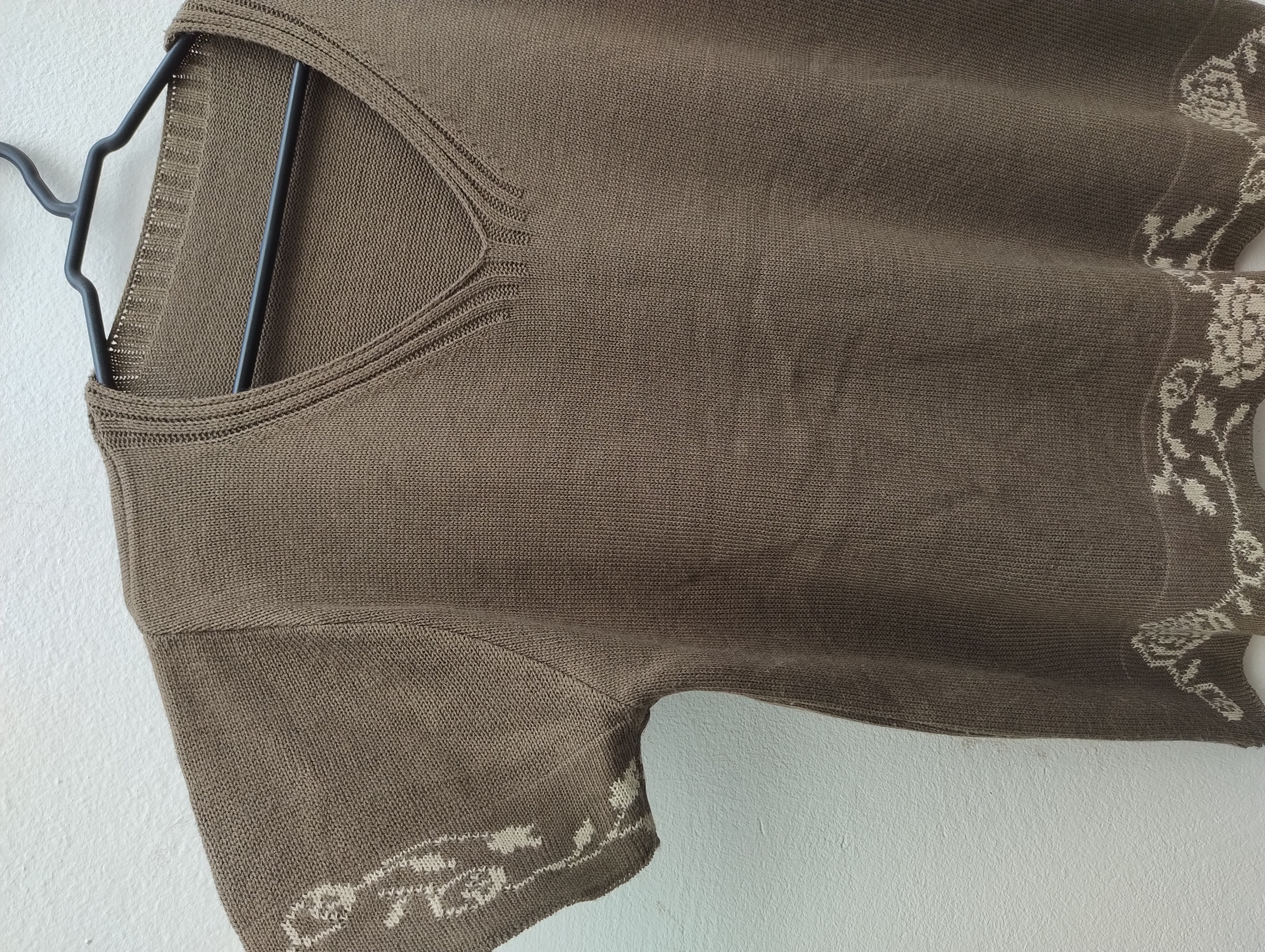 Blusa feminina de lã marrom