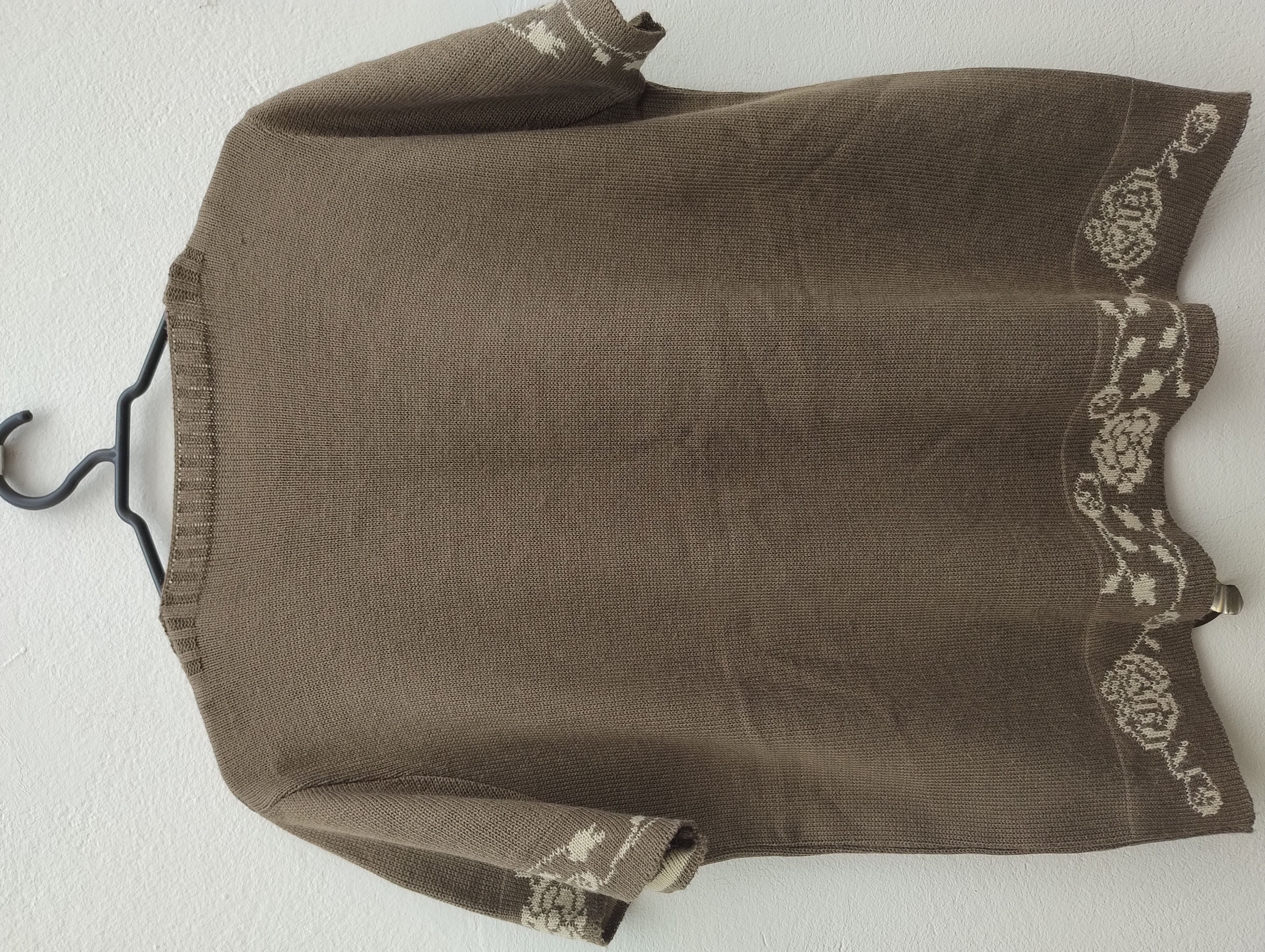 Blusa feminina de lã marrom