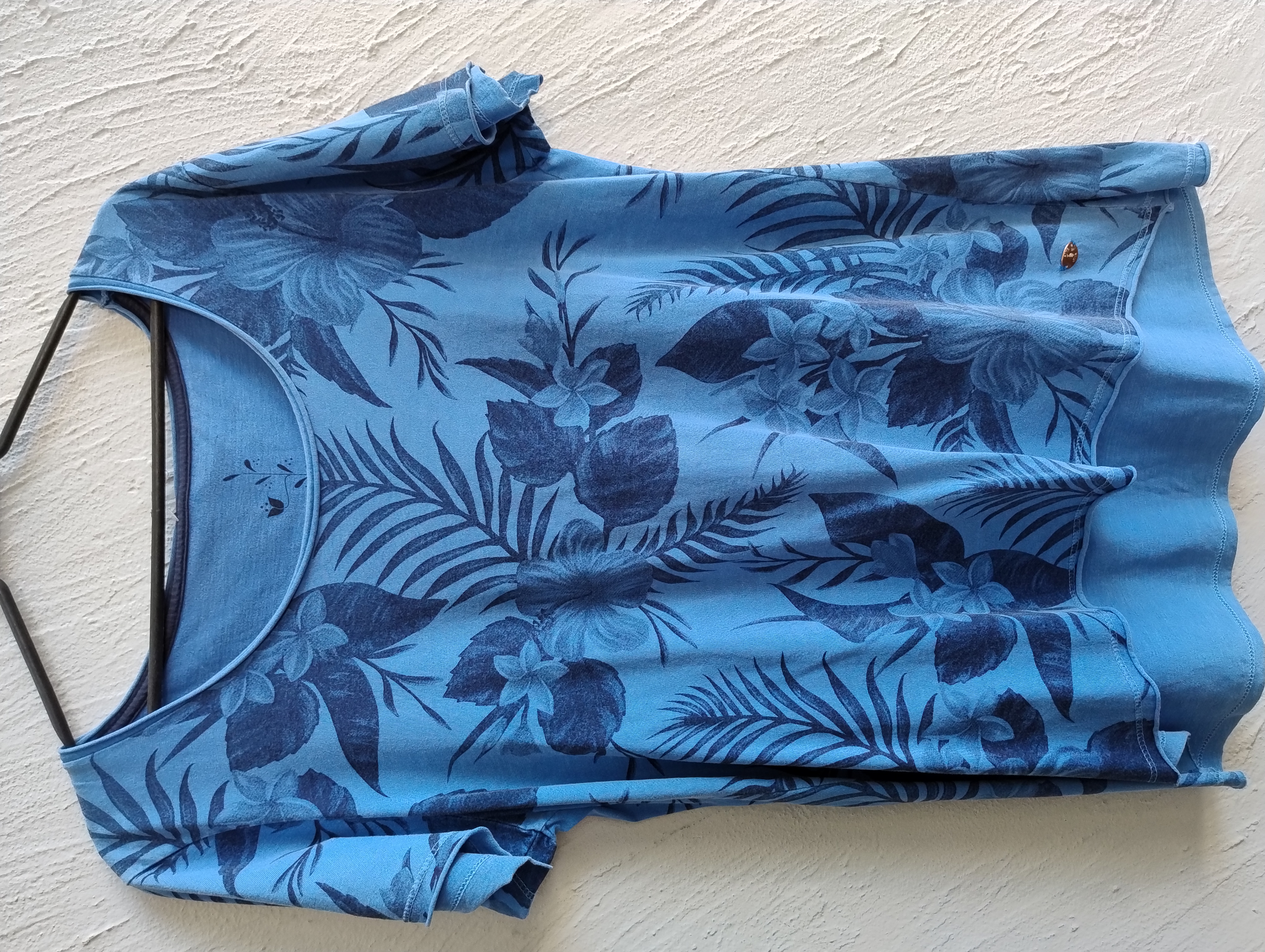 Camiseta masculina Azul com Estampa Floral