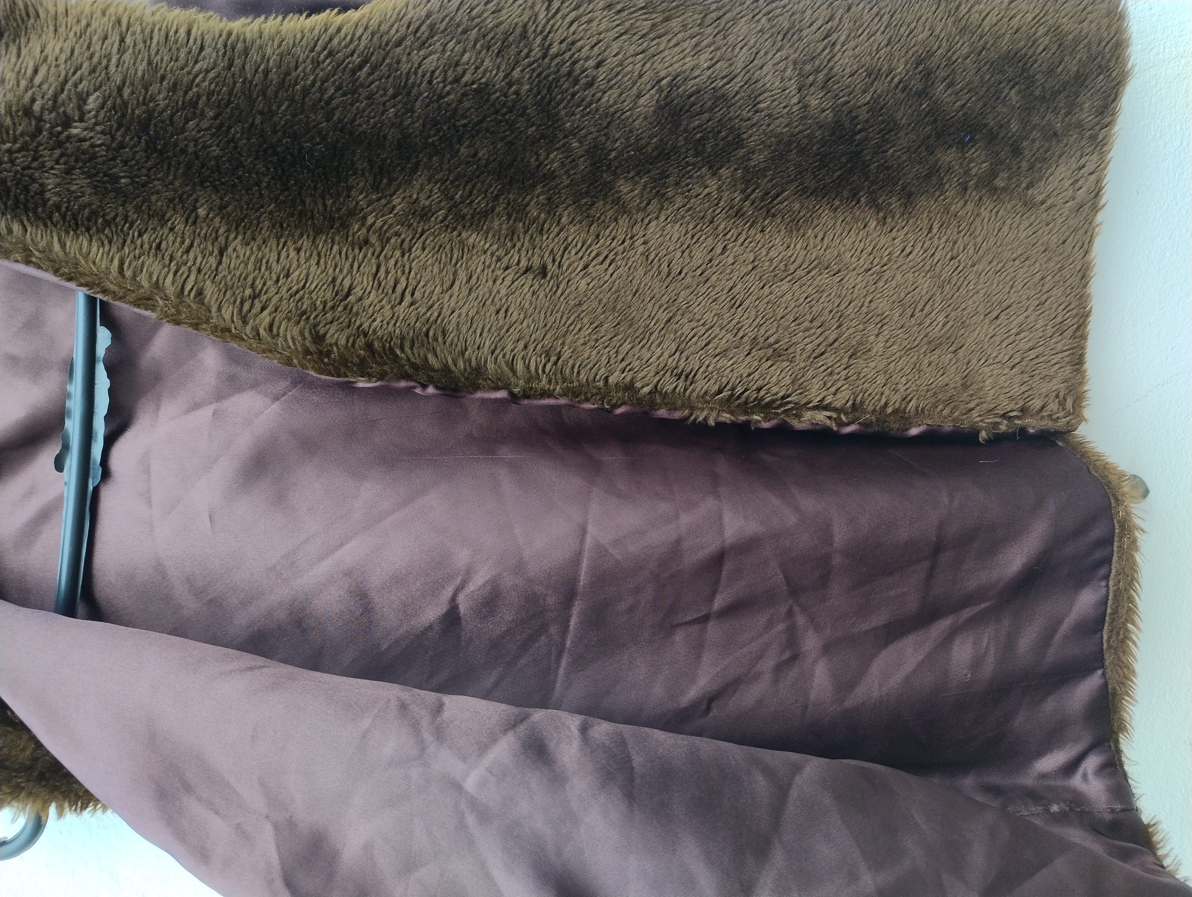 Colete de pele sintética