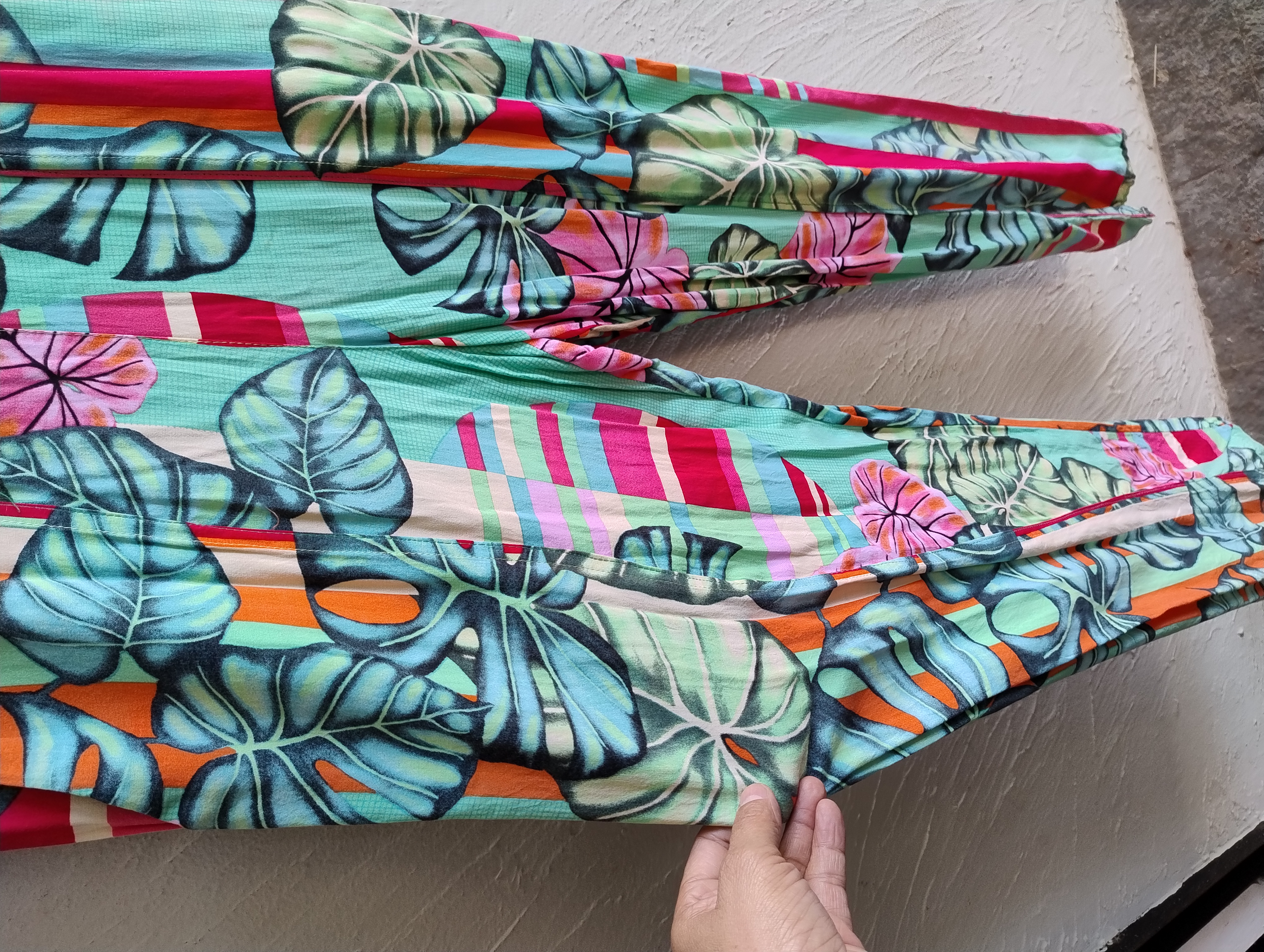 Macacao longo estampa tropical, M