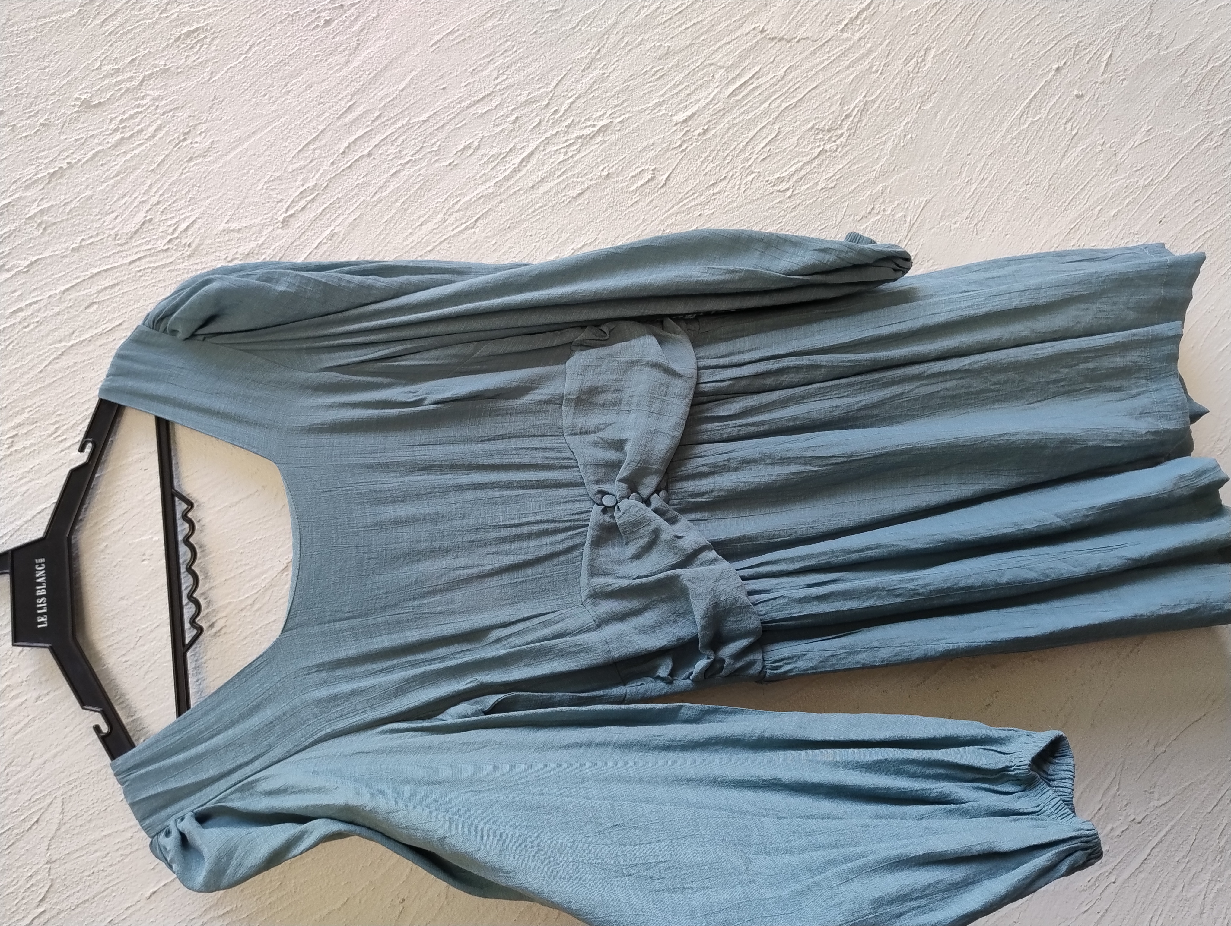 Vestido azul claro feminino