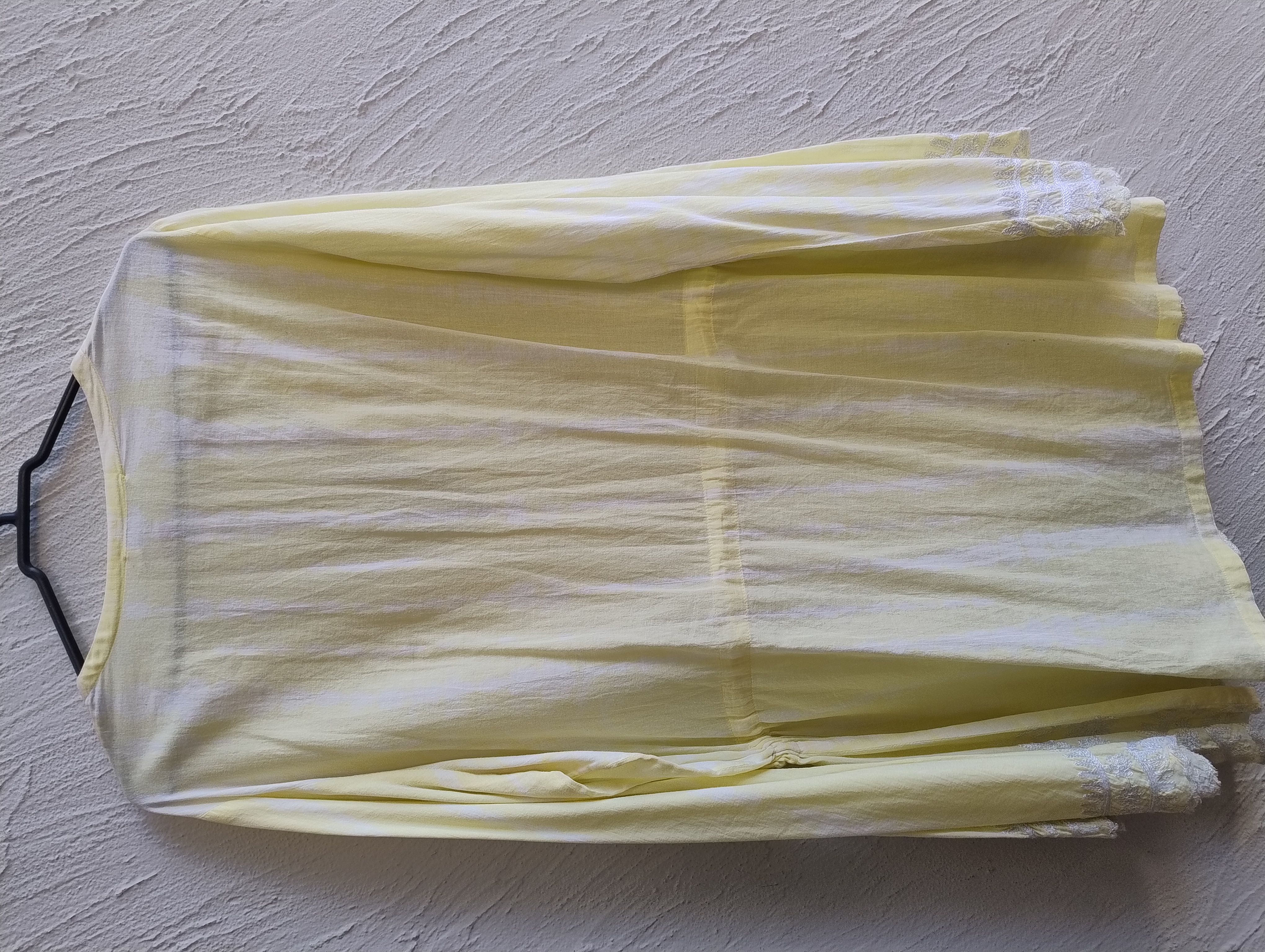 Bata amarela rendado G