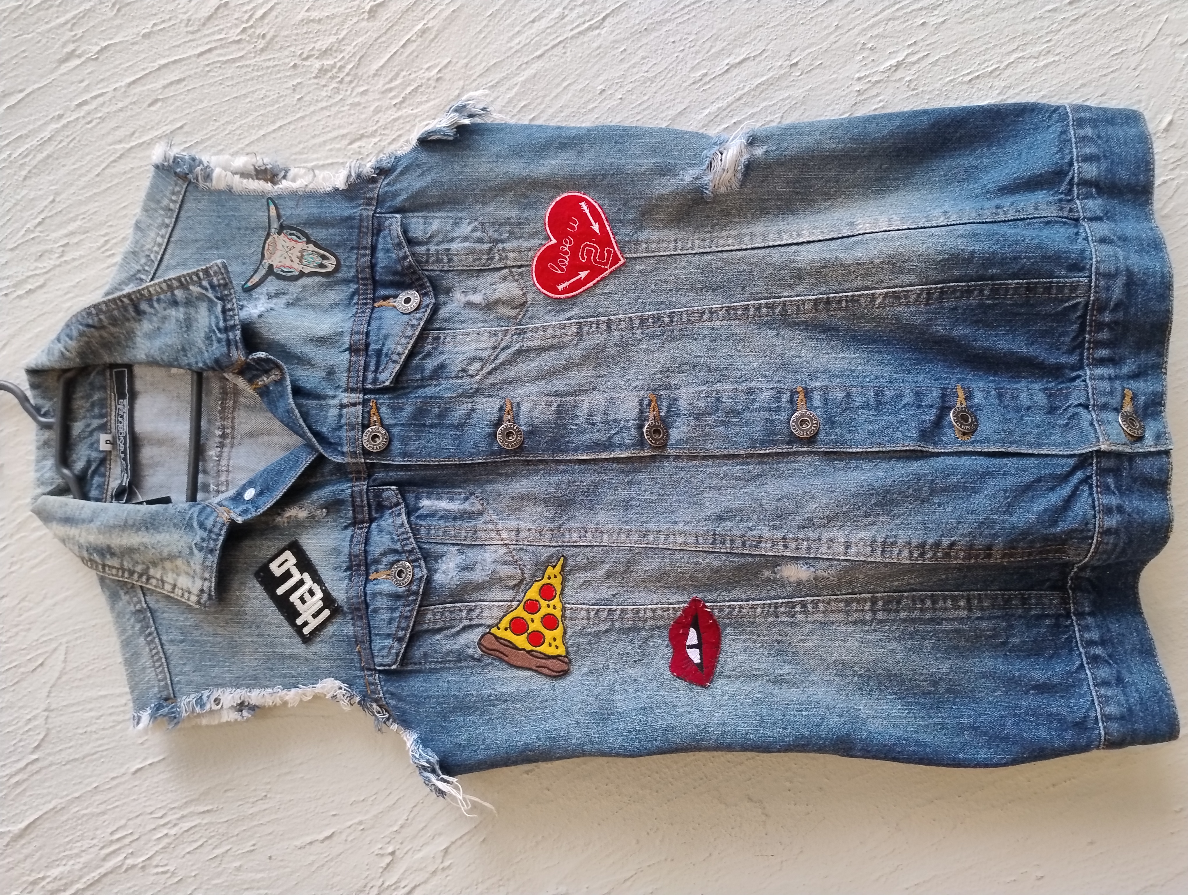 Colete jeans customizado