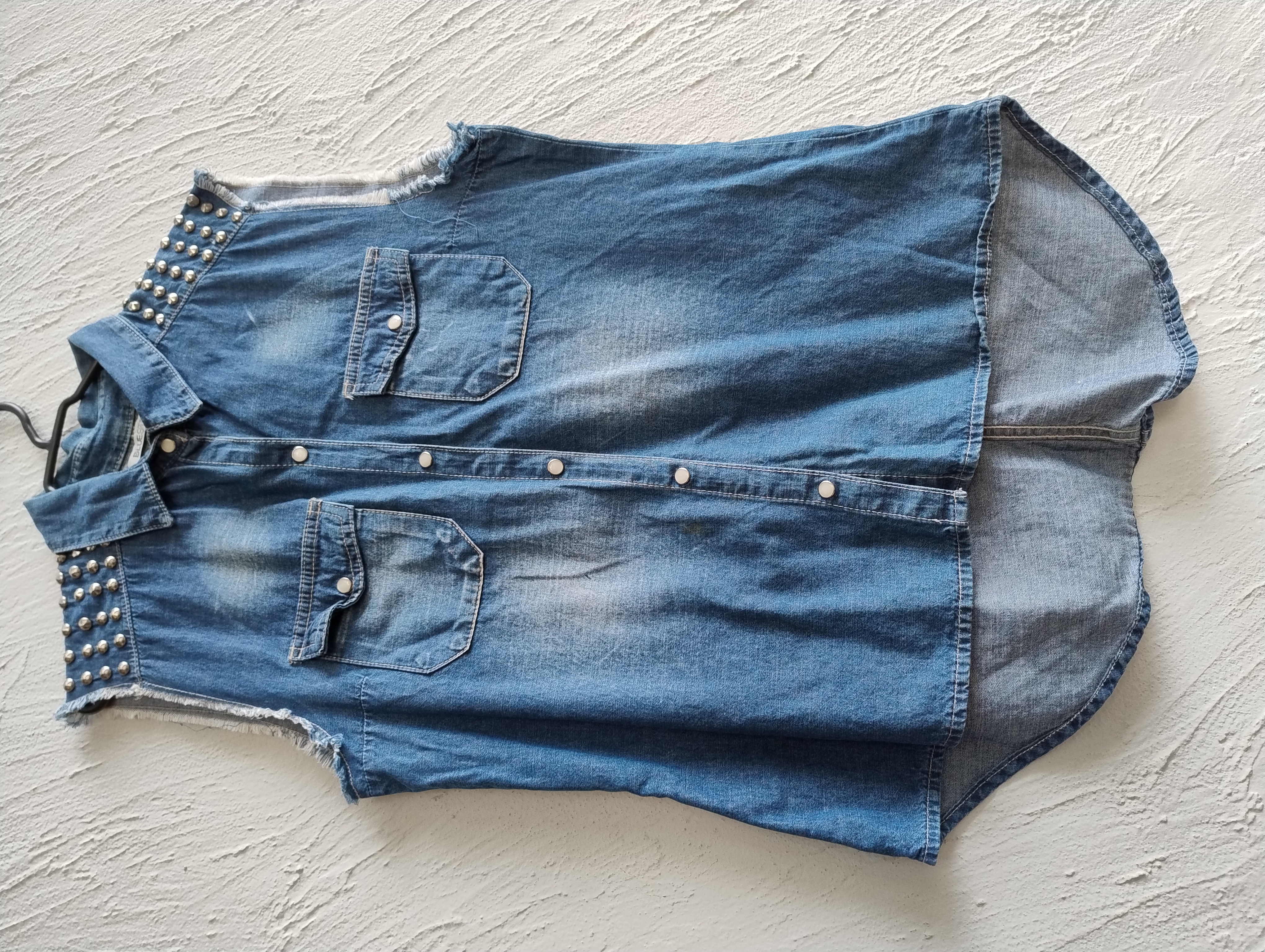 Colete jeans sem mangas feminina - G