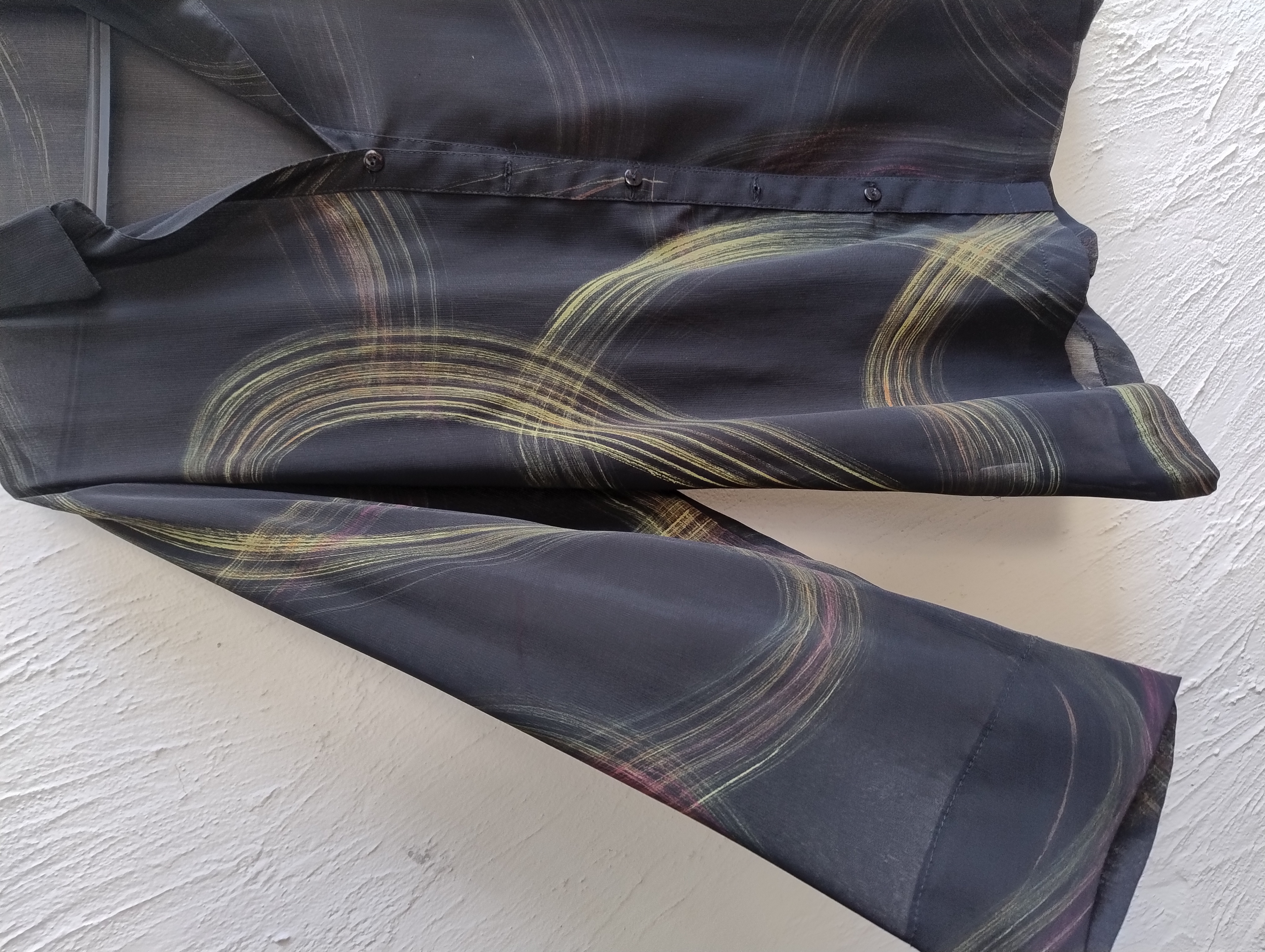 Camisa social preta com estampa GG