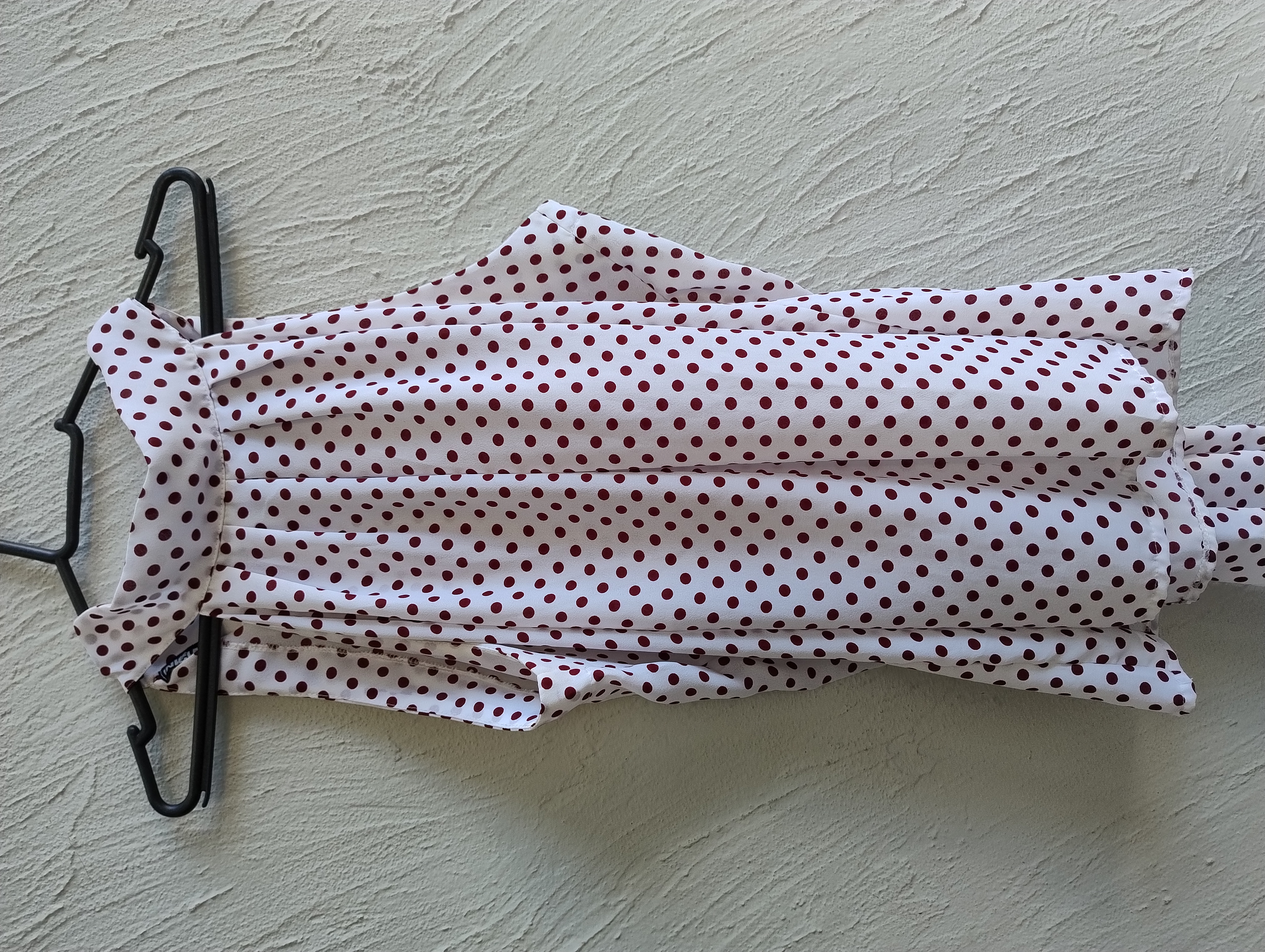 Blusa feminina sem mangas de poá, P