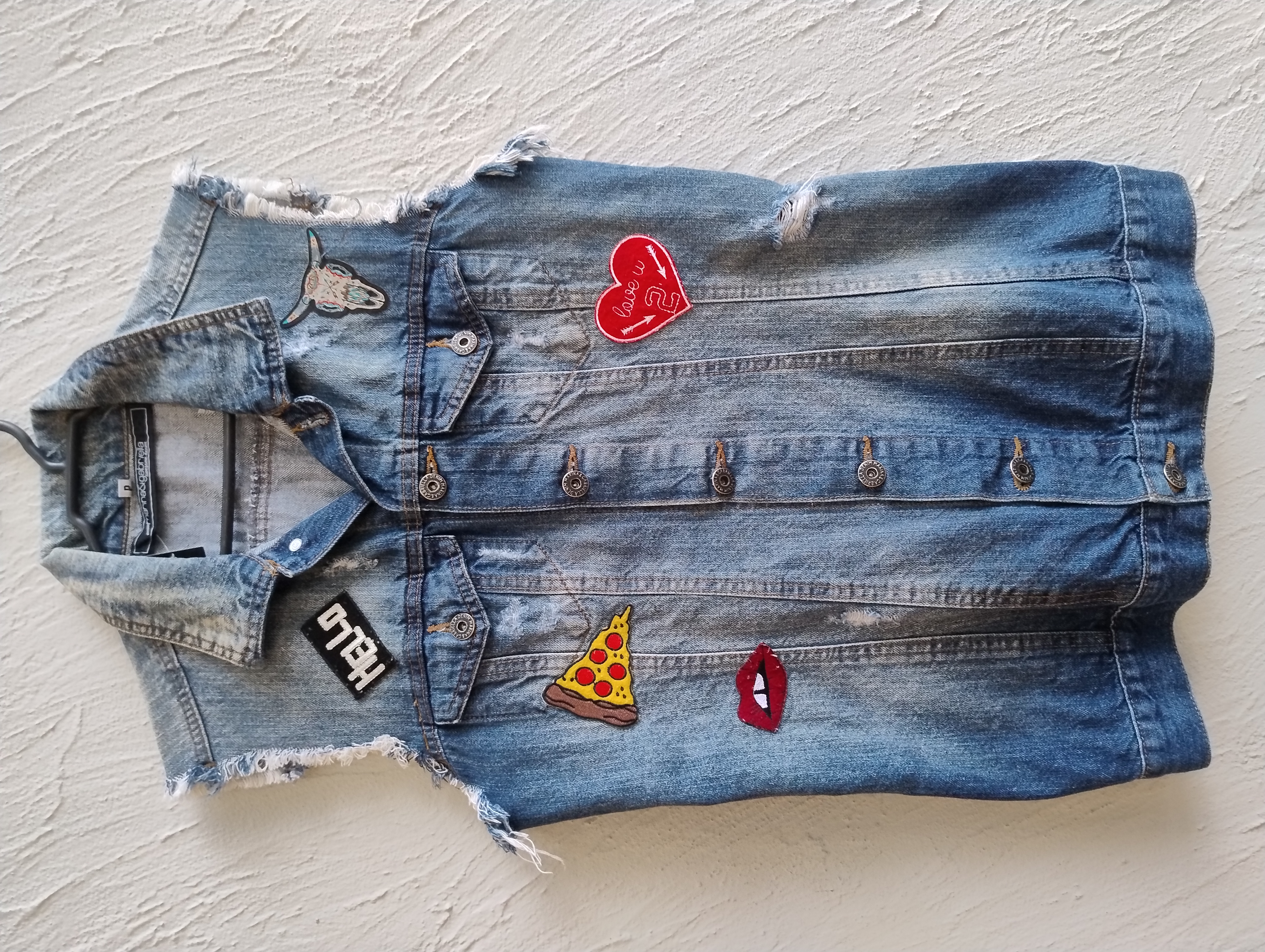 Colete jeans customizado