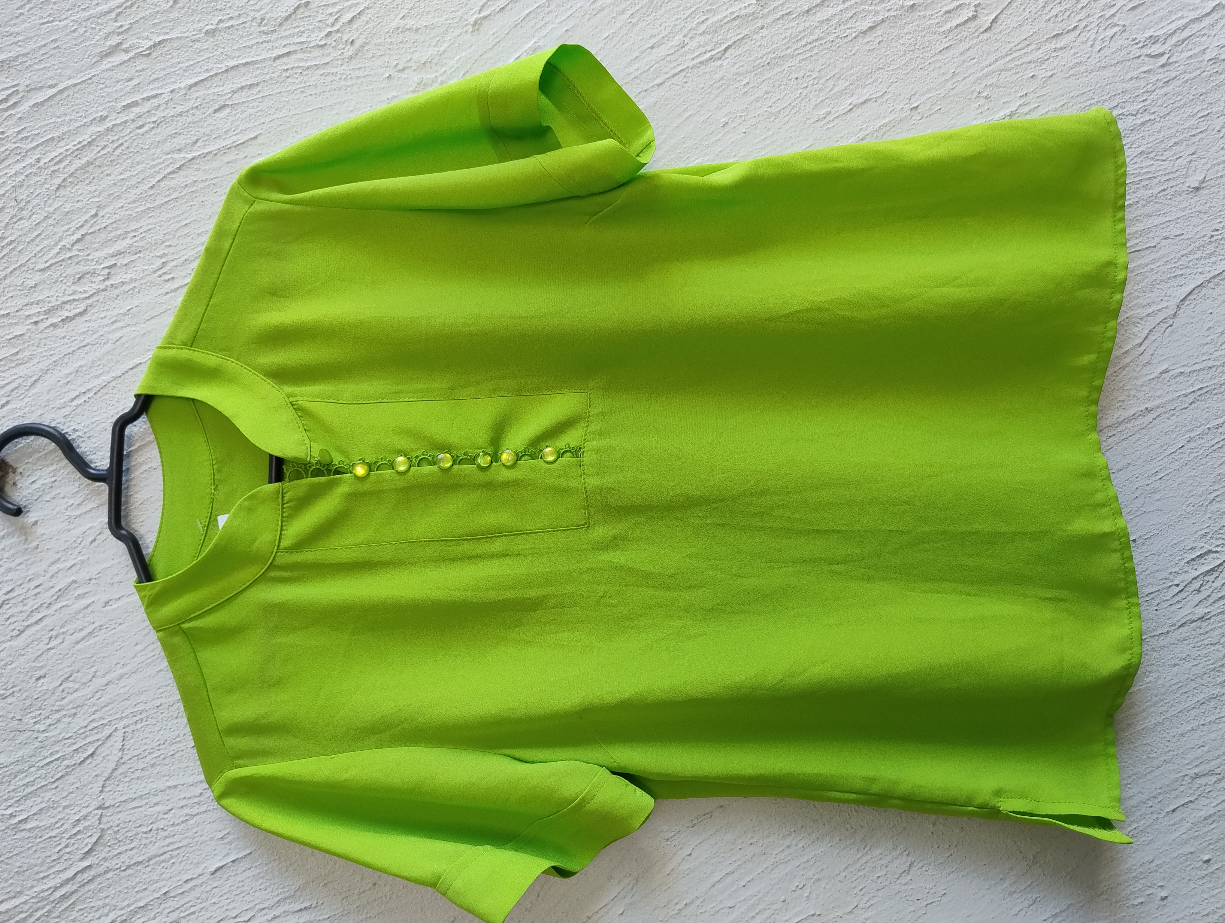 Blusa verde de manga curta, P