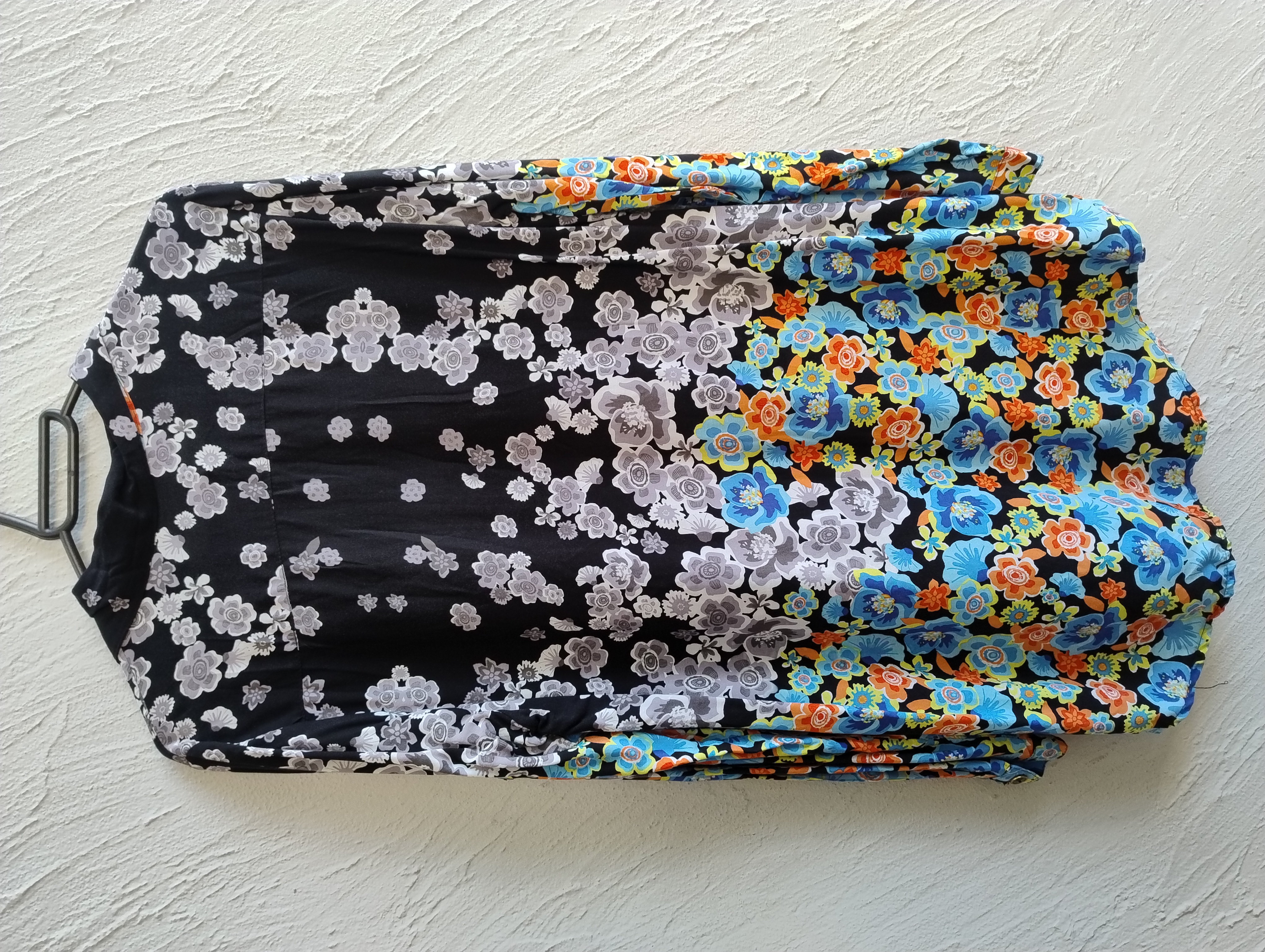 Camisa floral colorido G