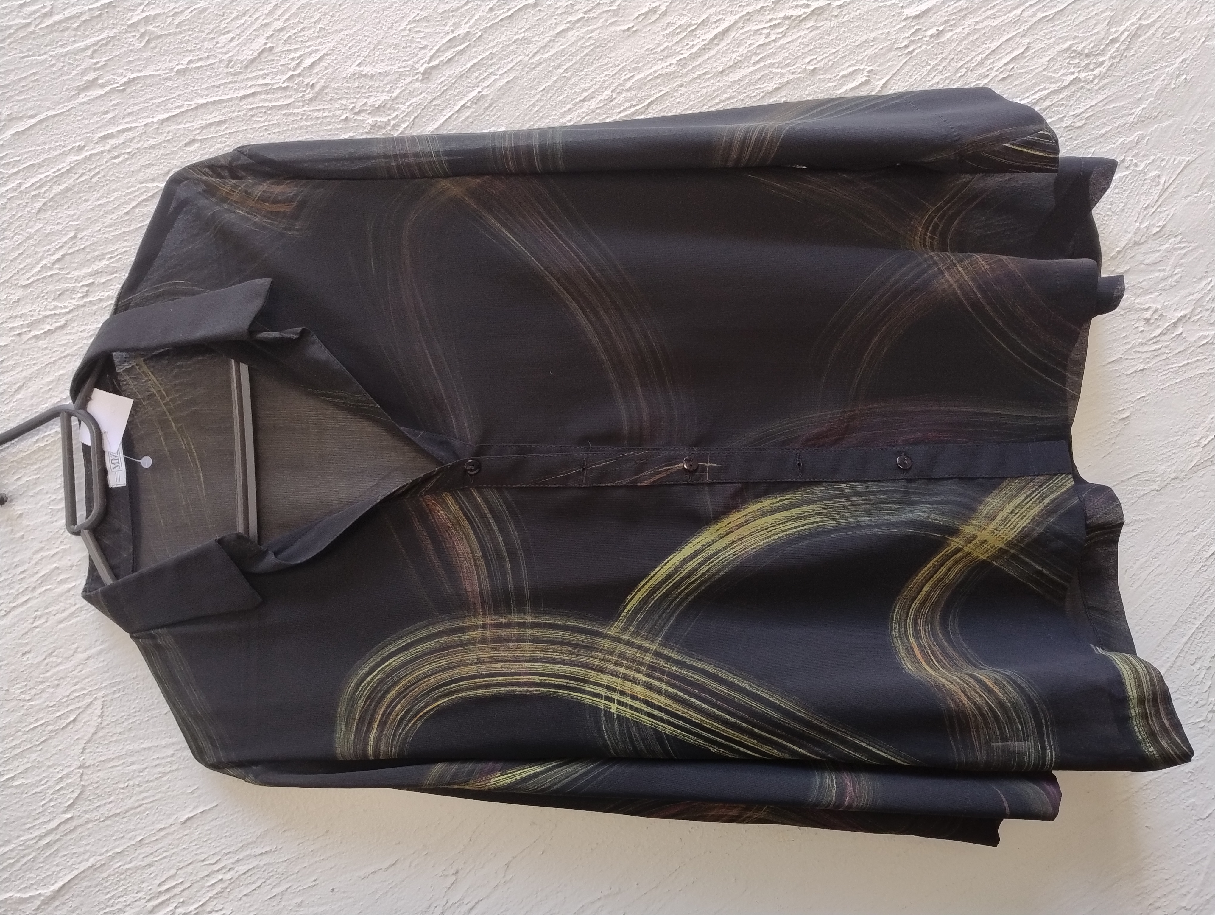 Camisa social preta com estampa GG