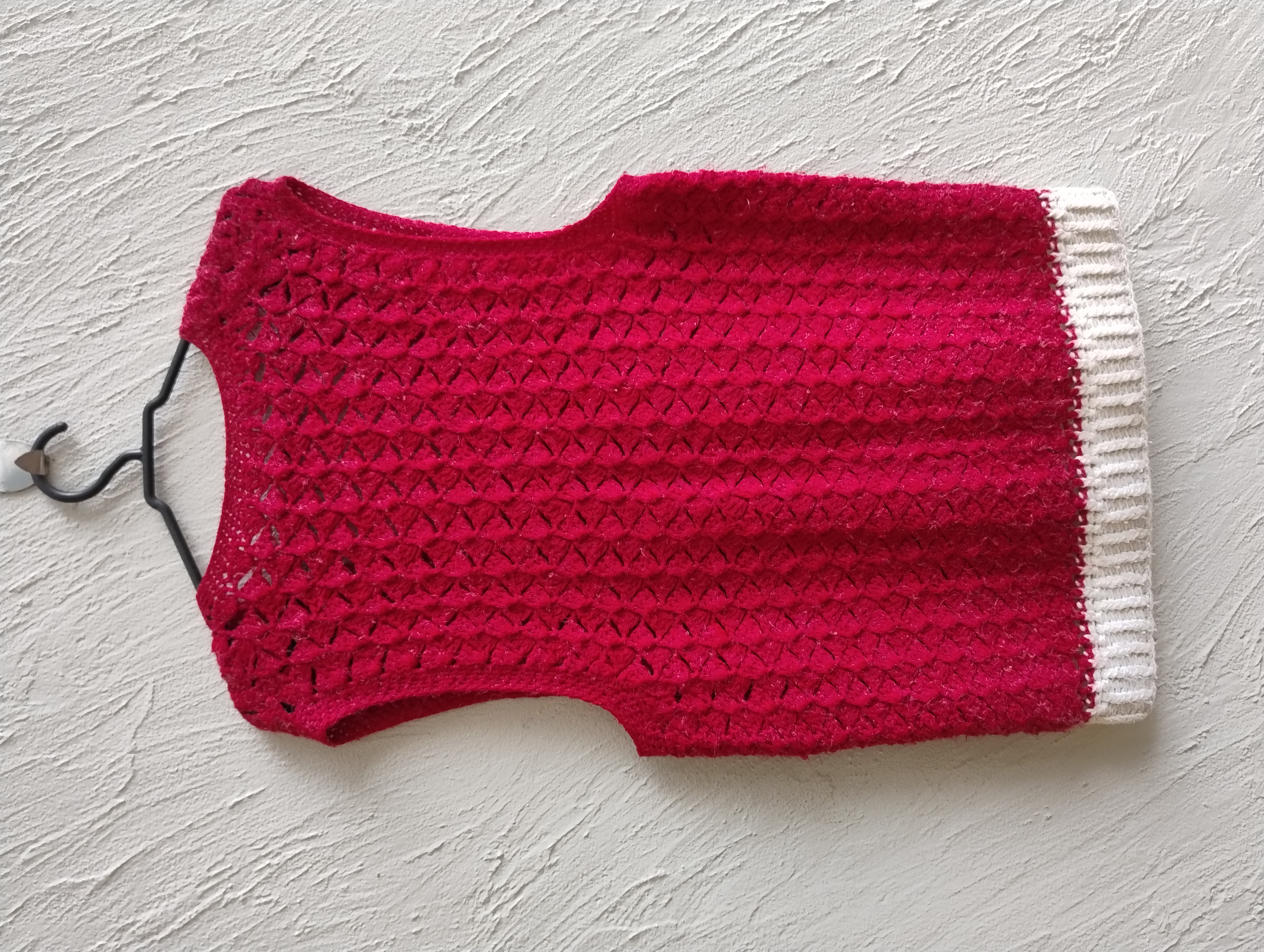 Colete de crochê vermelho