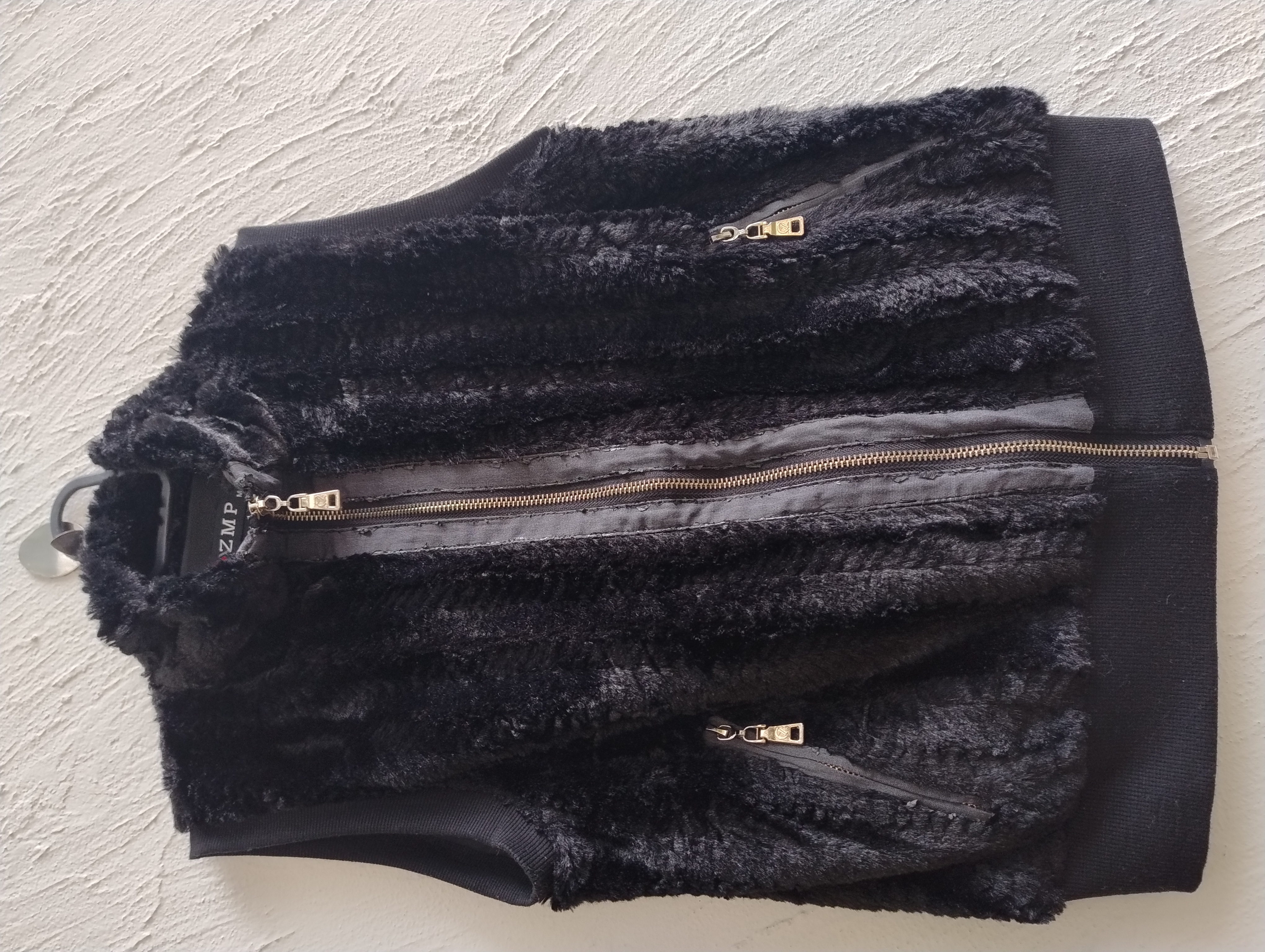 Colete de pelo sintético preto, tamanho M 