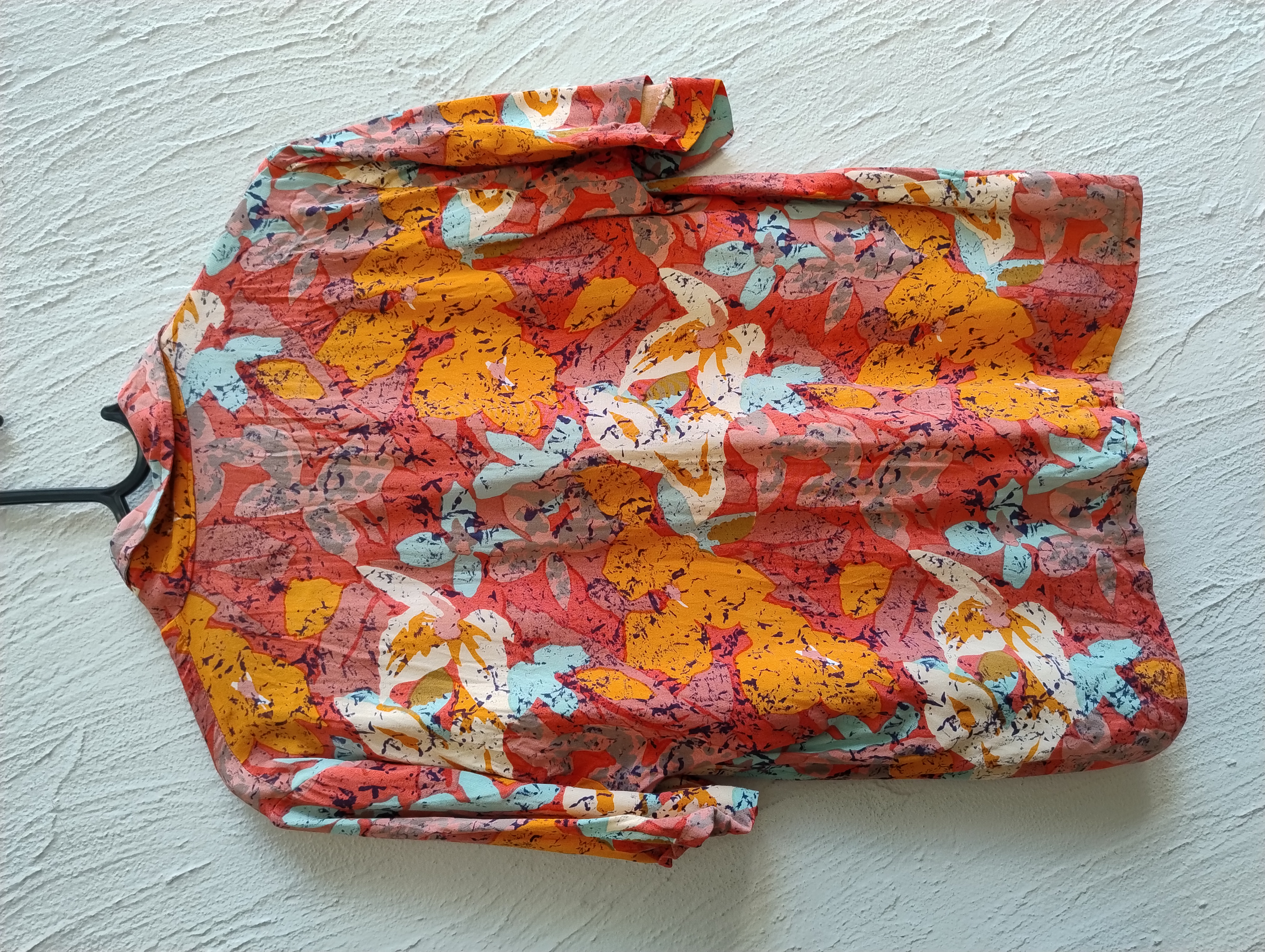 Camisa floral colorida, M