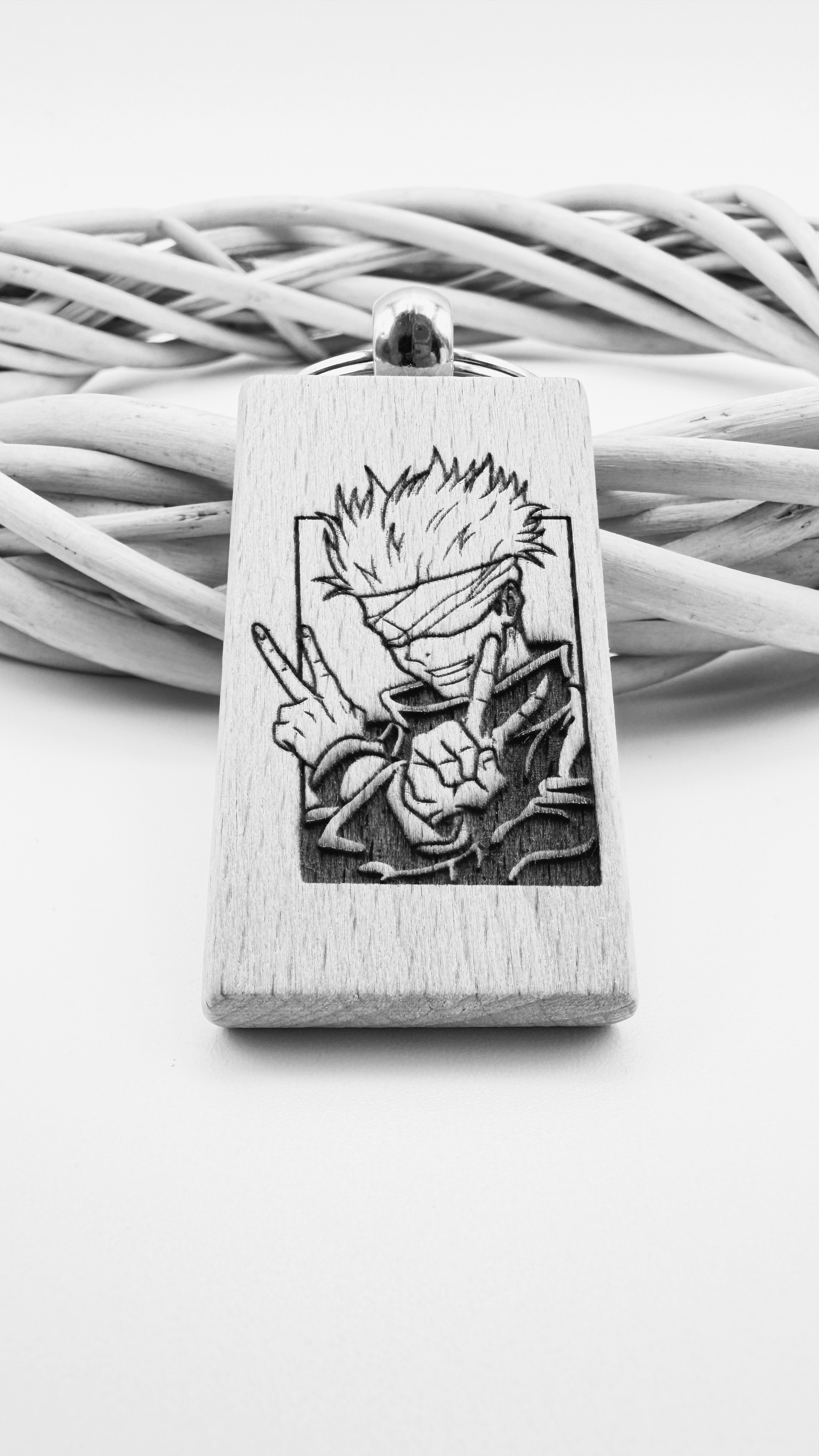 Gojo Jujutsu kaisen - Portachiavi in legno inciso 