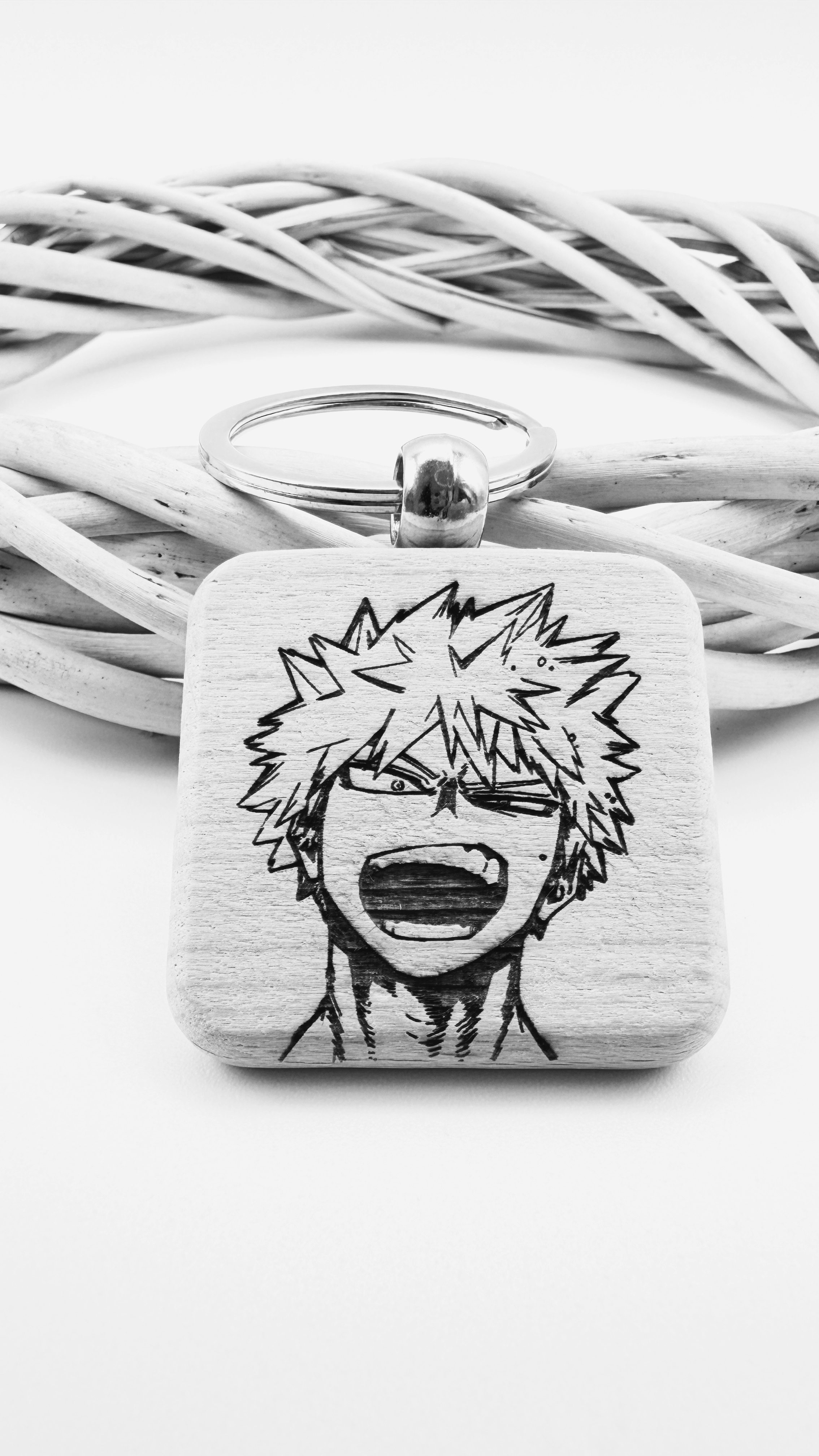 Bakugo Katsuki My hero accademia - Portachiavi in legno inciso 