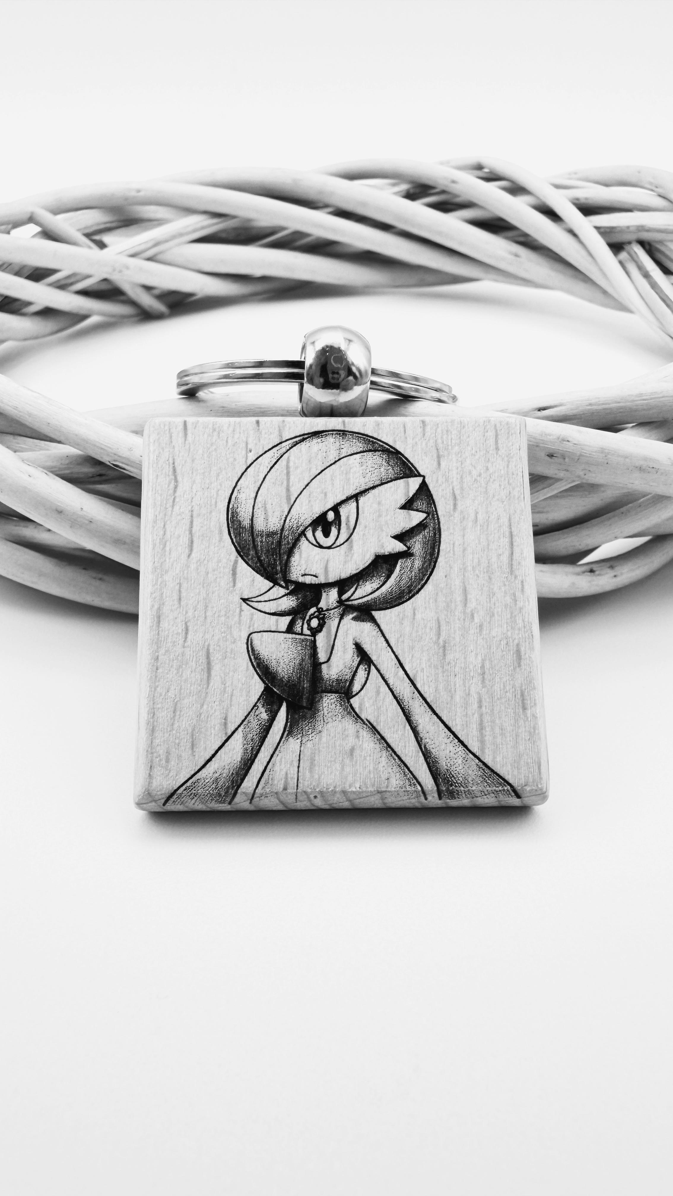 Gardevoir Pokemon - Portachiavi in legno inciso 