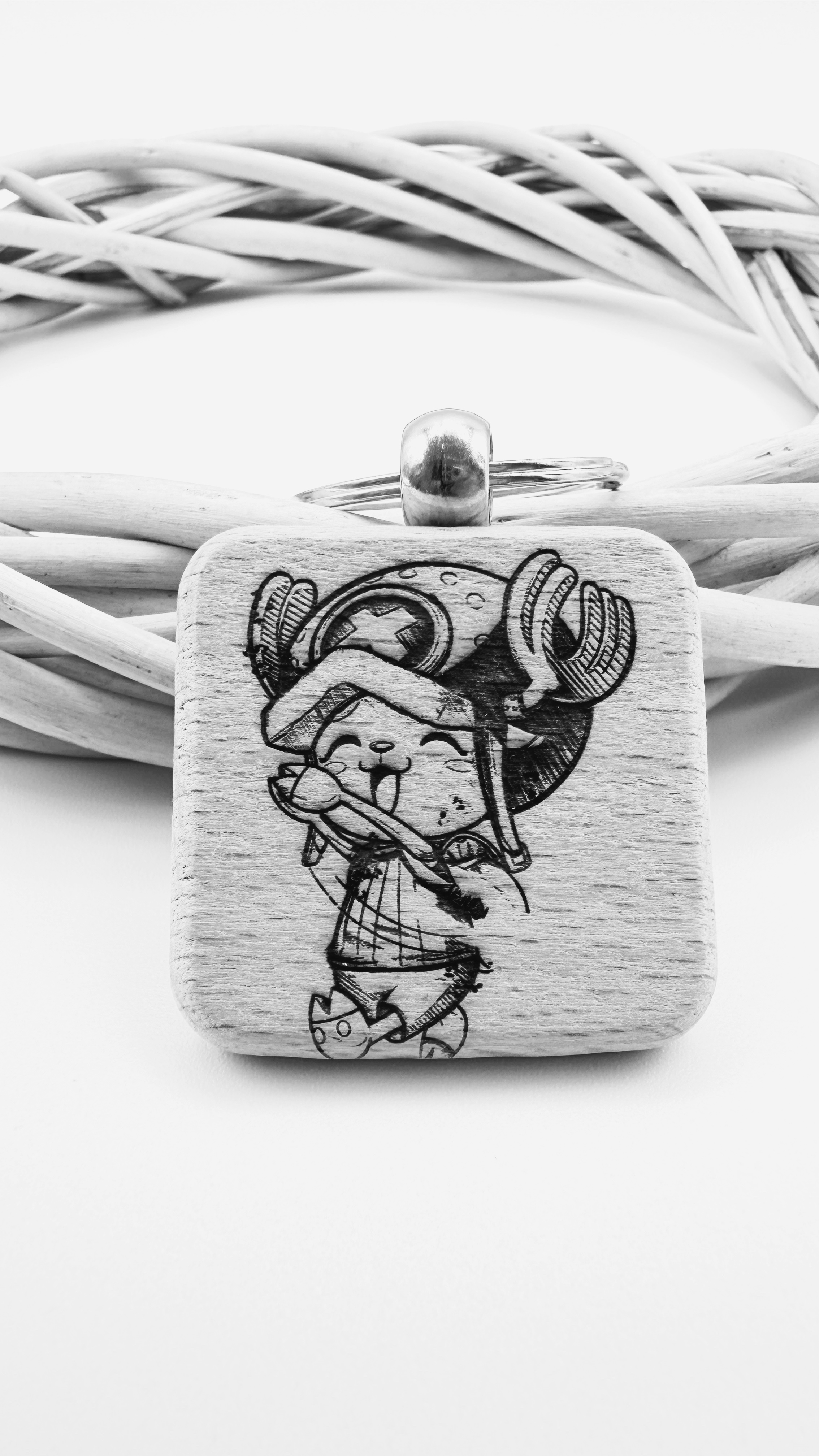 Chopper One Piece - Portachiavi in legno inciso 