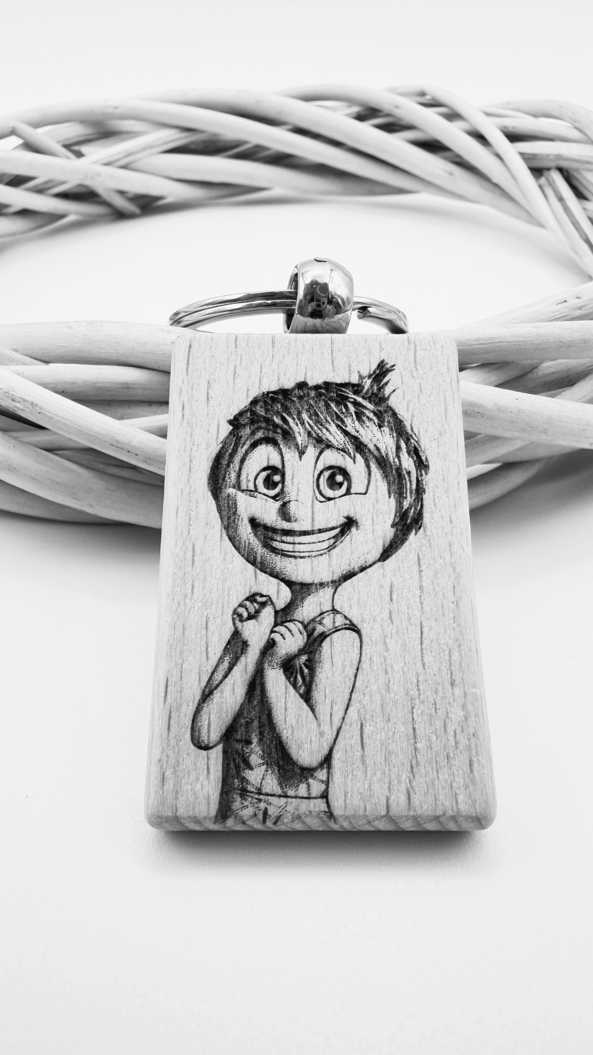 Gioia Inside out - Portachiavi in legno inciso 