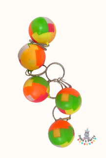LLAVEROS DE BOLAS DE COLORES X5