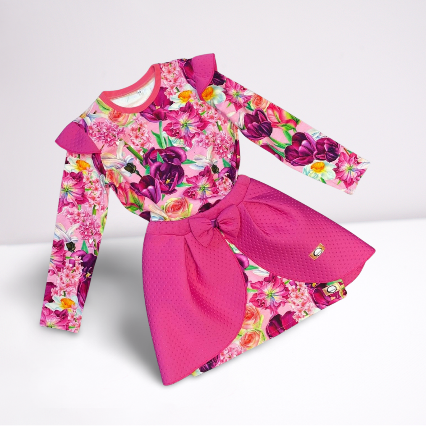 Suknelė su antsijoniu