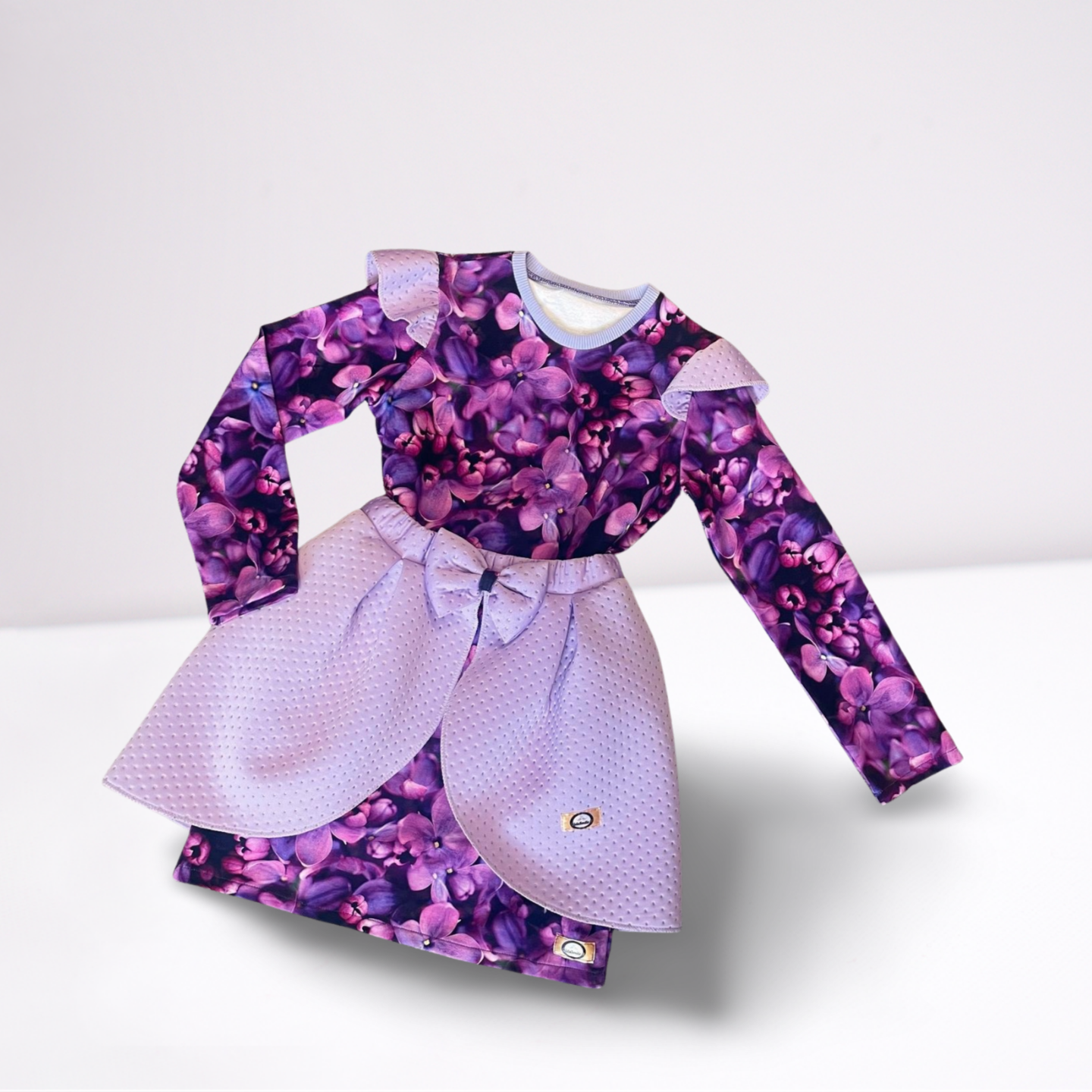 Suknelė su antsijoniu