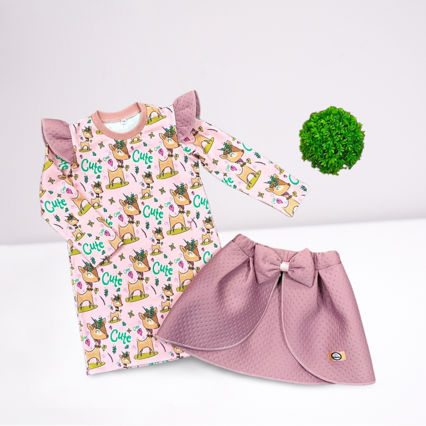 Suknelė su antsijoniu