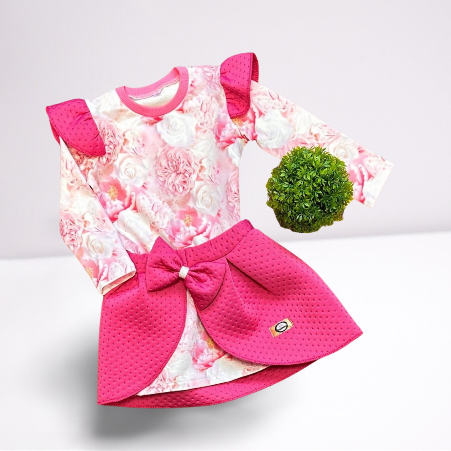 Suknelė su antsijoniu