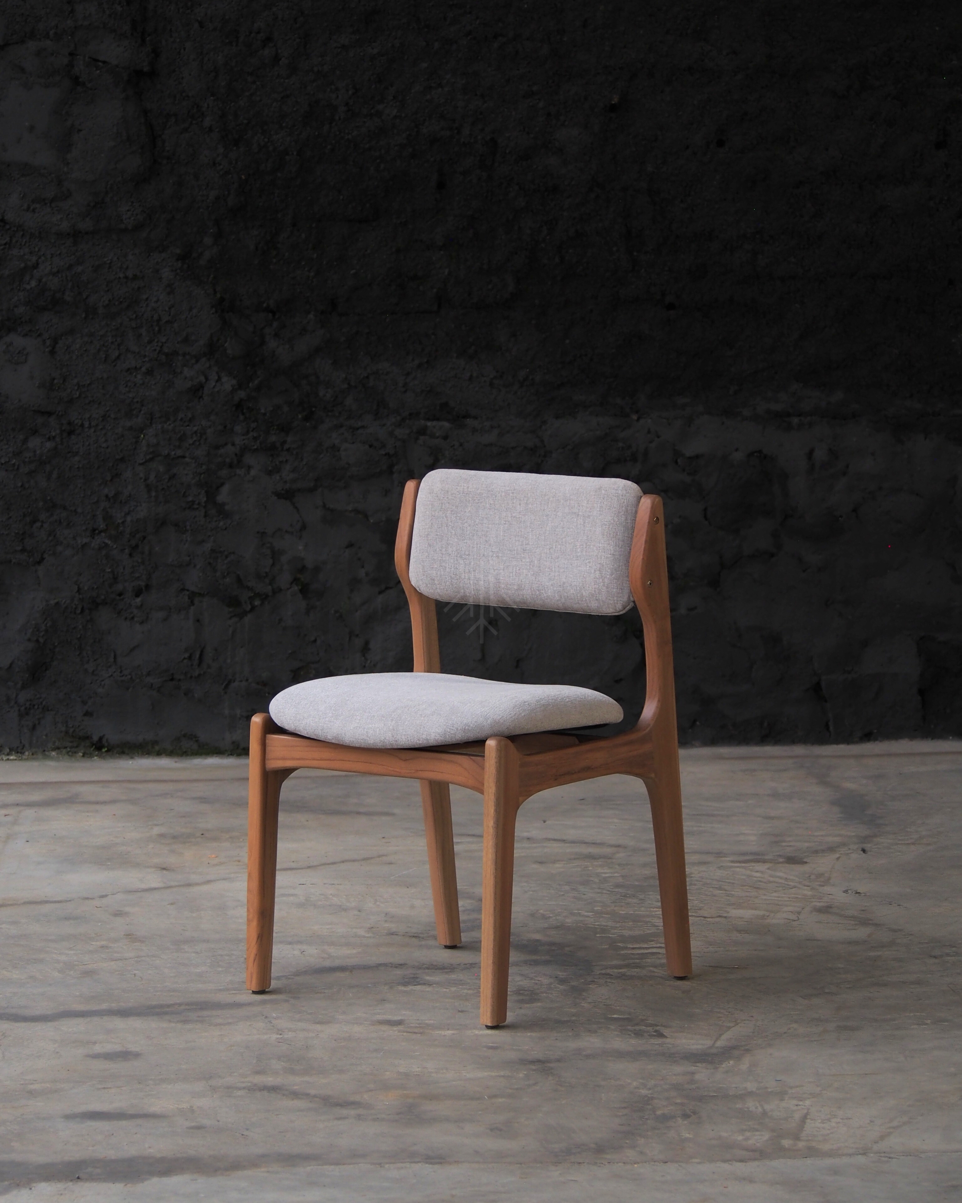 Domu Chair
