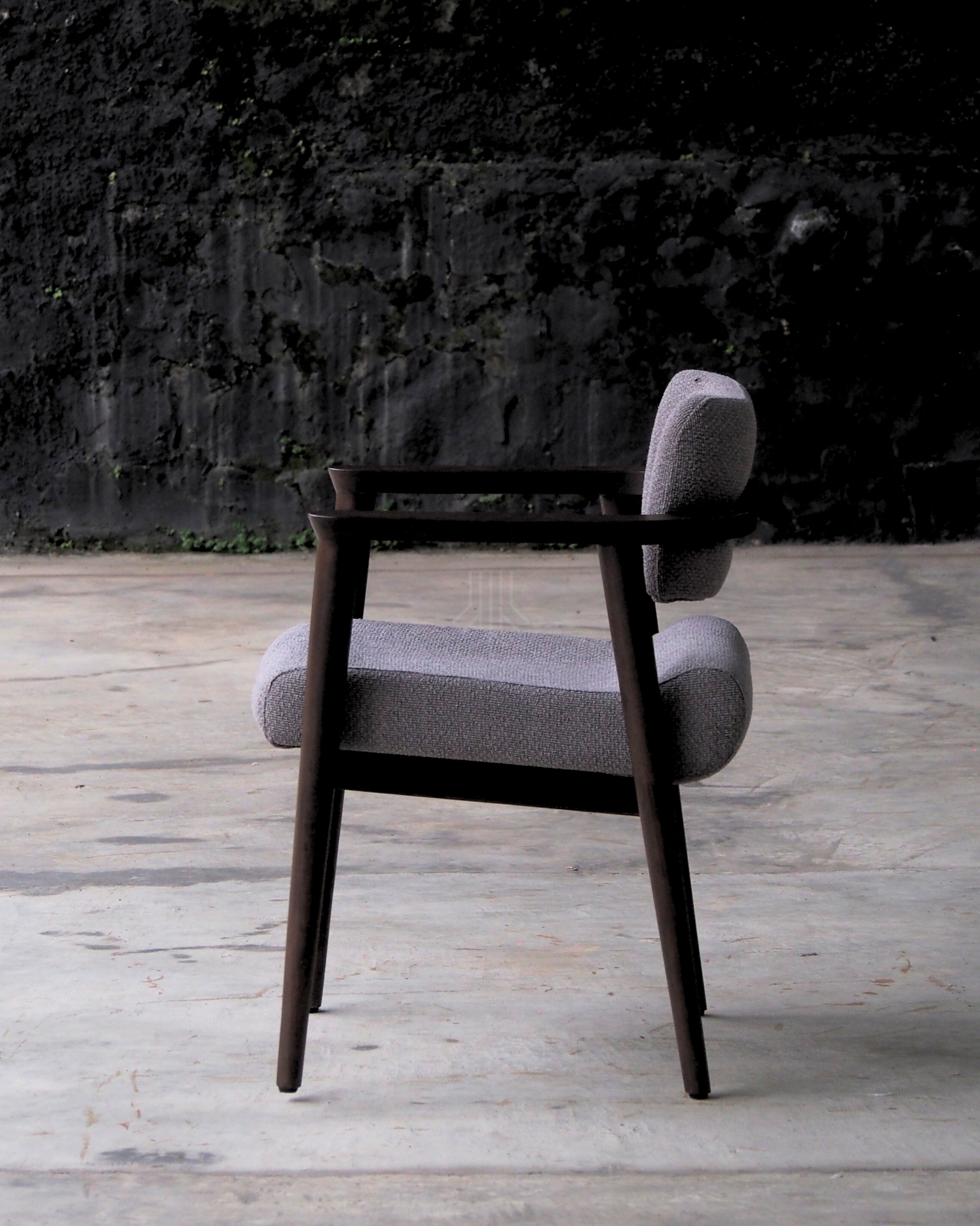 Mutto Armchair