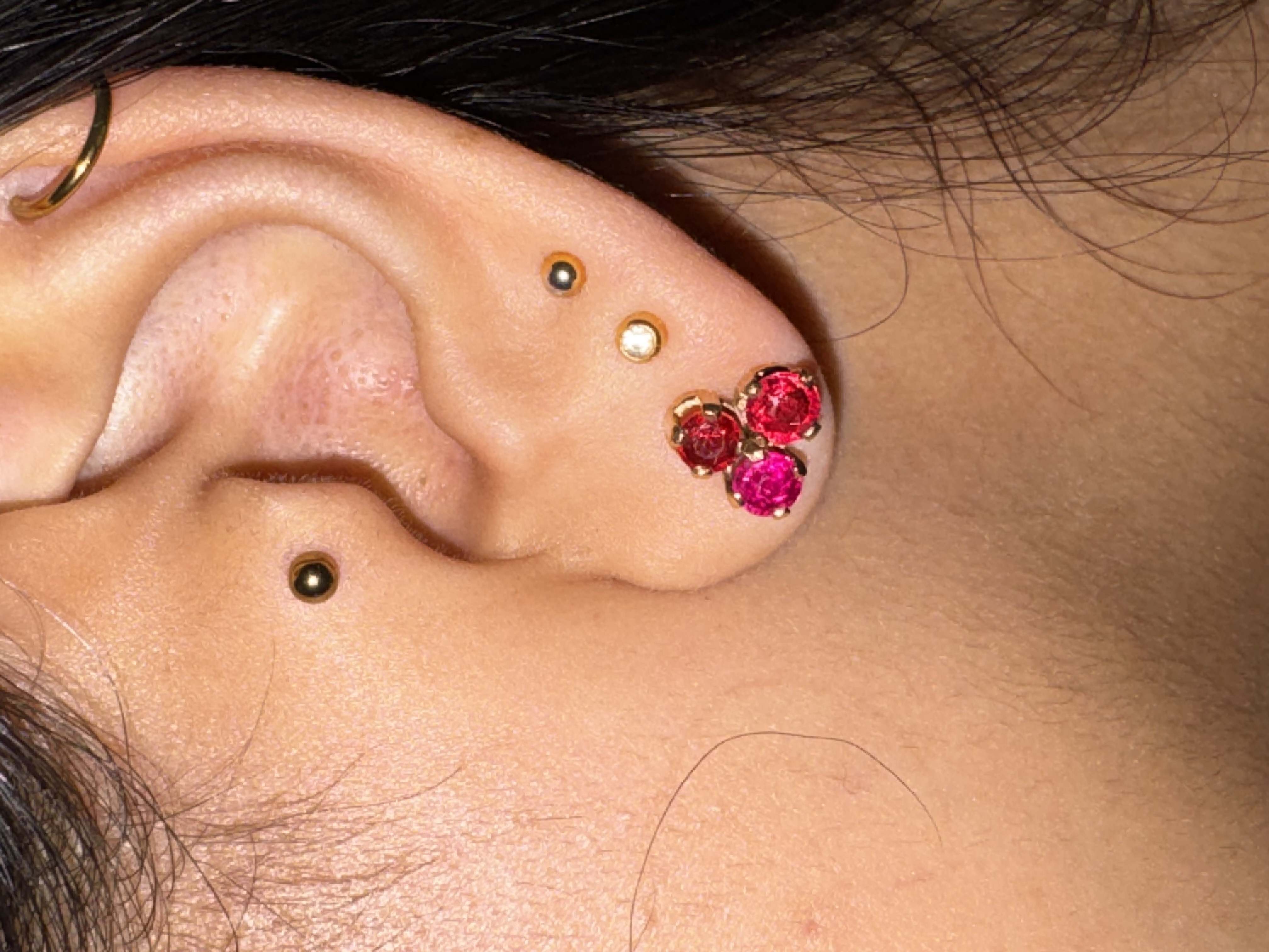 Elegant 18ct Gold & Ruby Ring and Earring Set