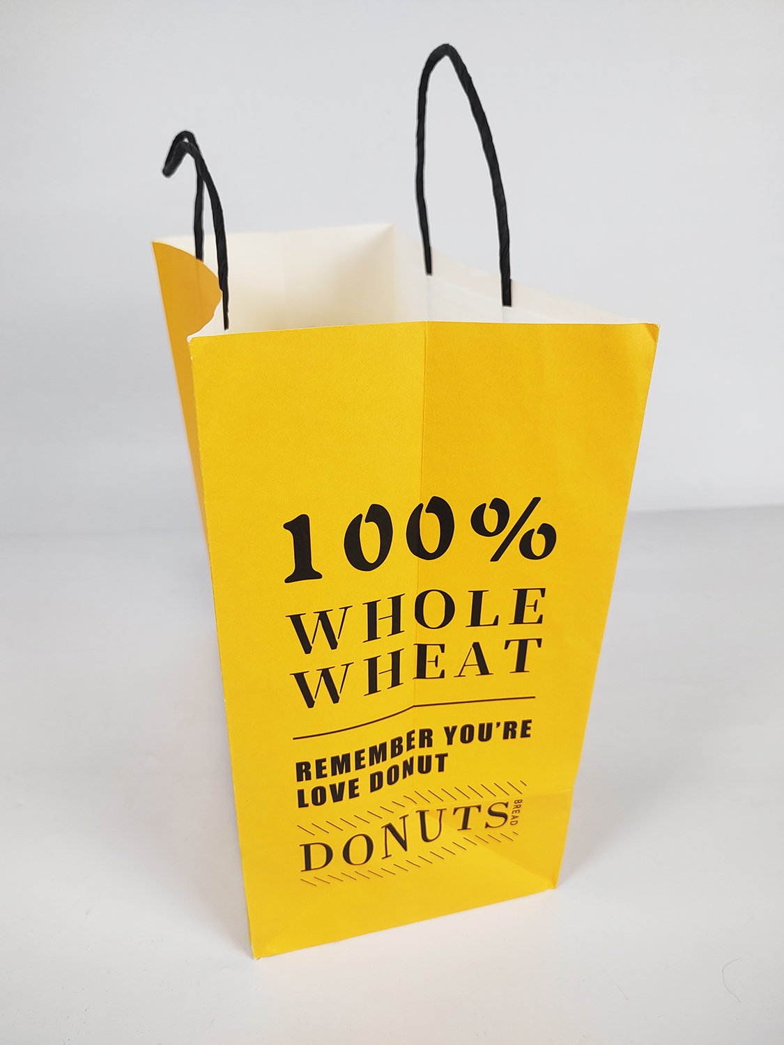 Wholesale Kraft Yellow Shopping Paper Bag with Twisted Handle