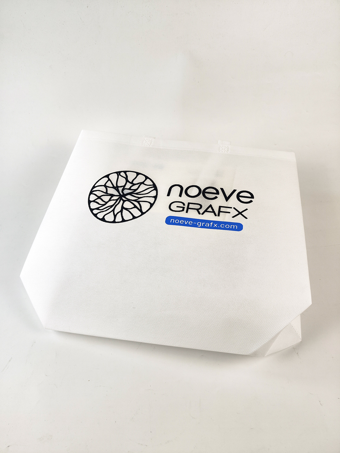Reusable  Noeve Grafx Reusable Tote Non-Woven Bag 