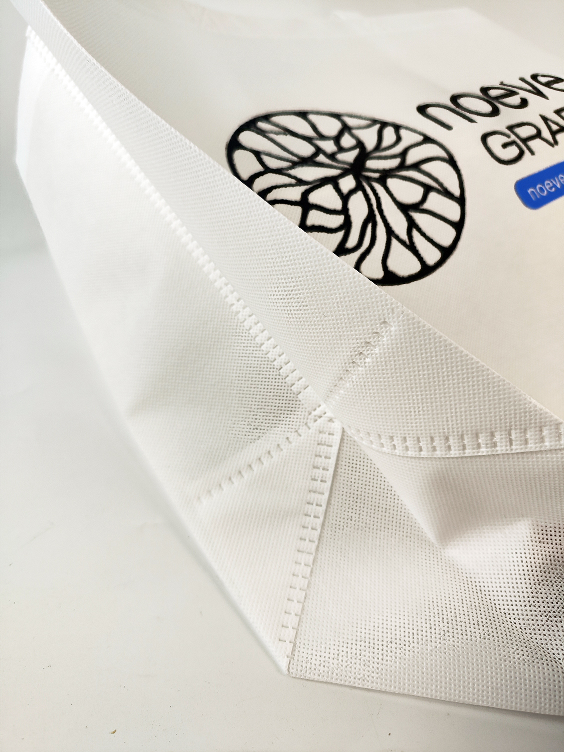 Reusable  Noeve Grafx Reusable Tote Non-Woven Bag 