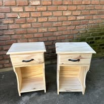 Mesitas de noche de madera