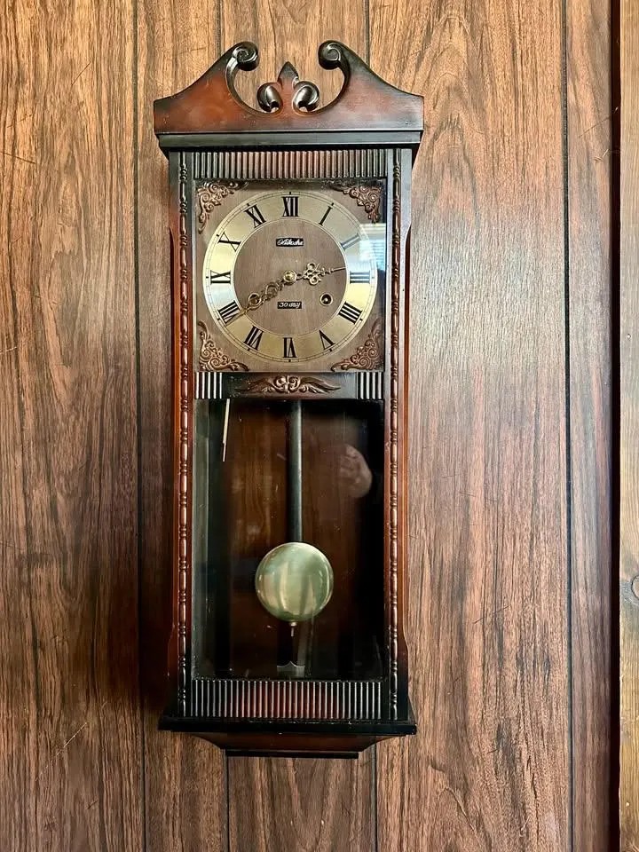 Aikosha Wall Clock 