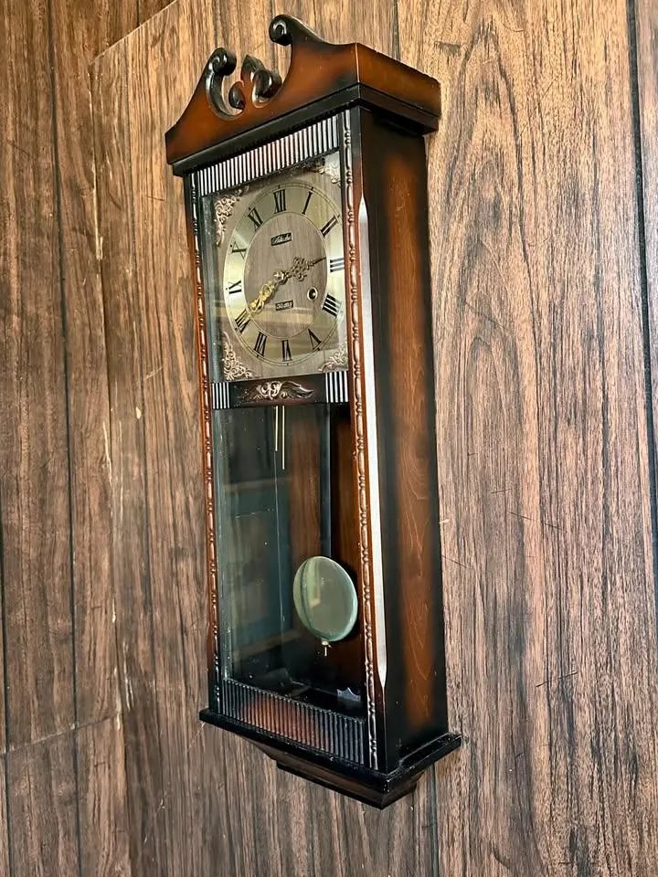 Aikosha Wall Clock 
