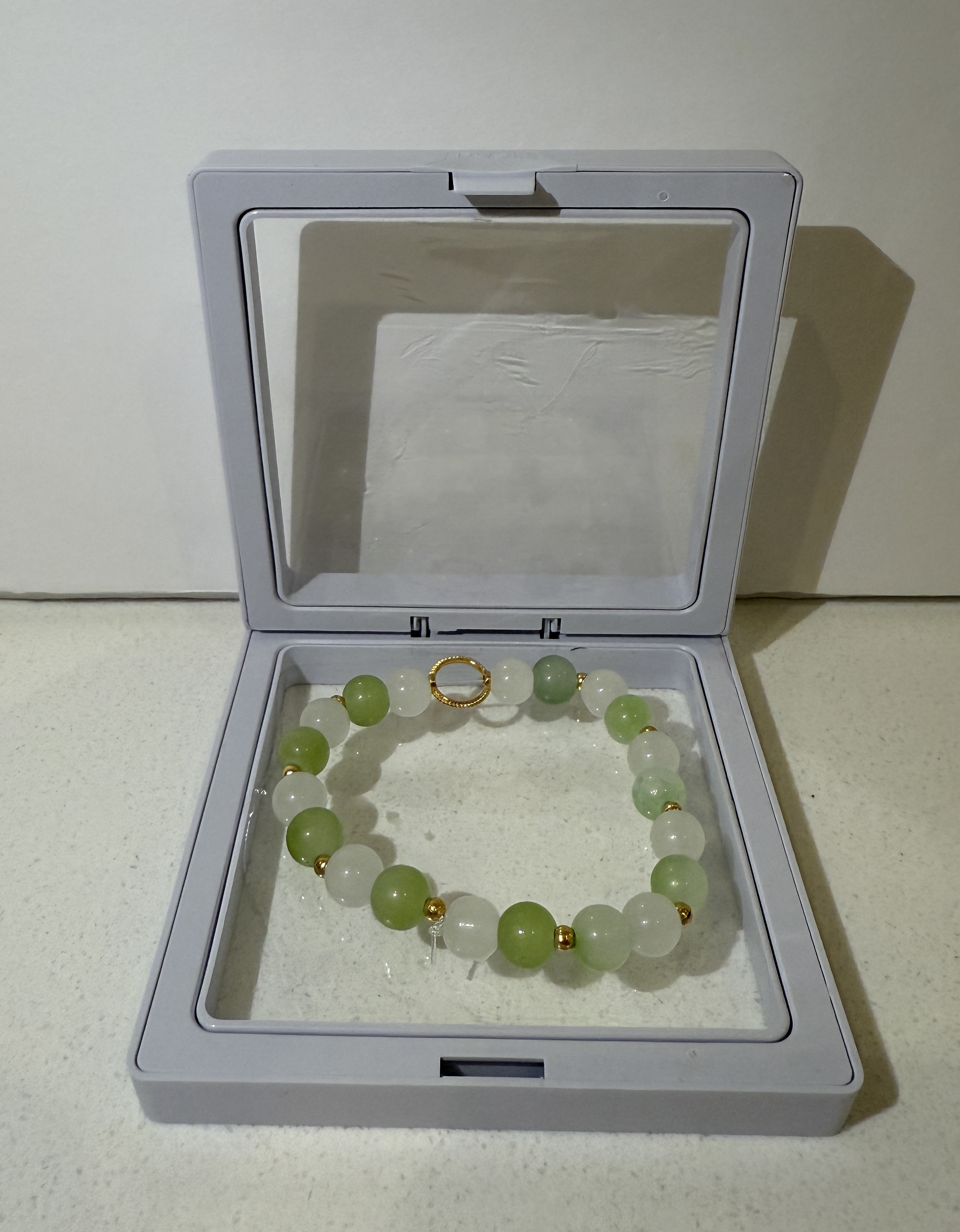 Green Jade and White Bead Bracelet