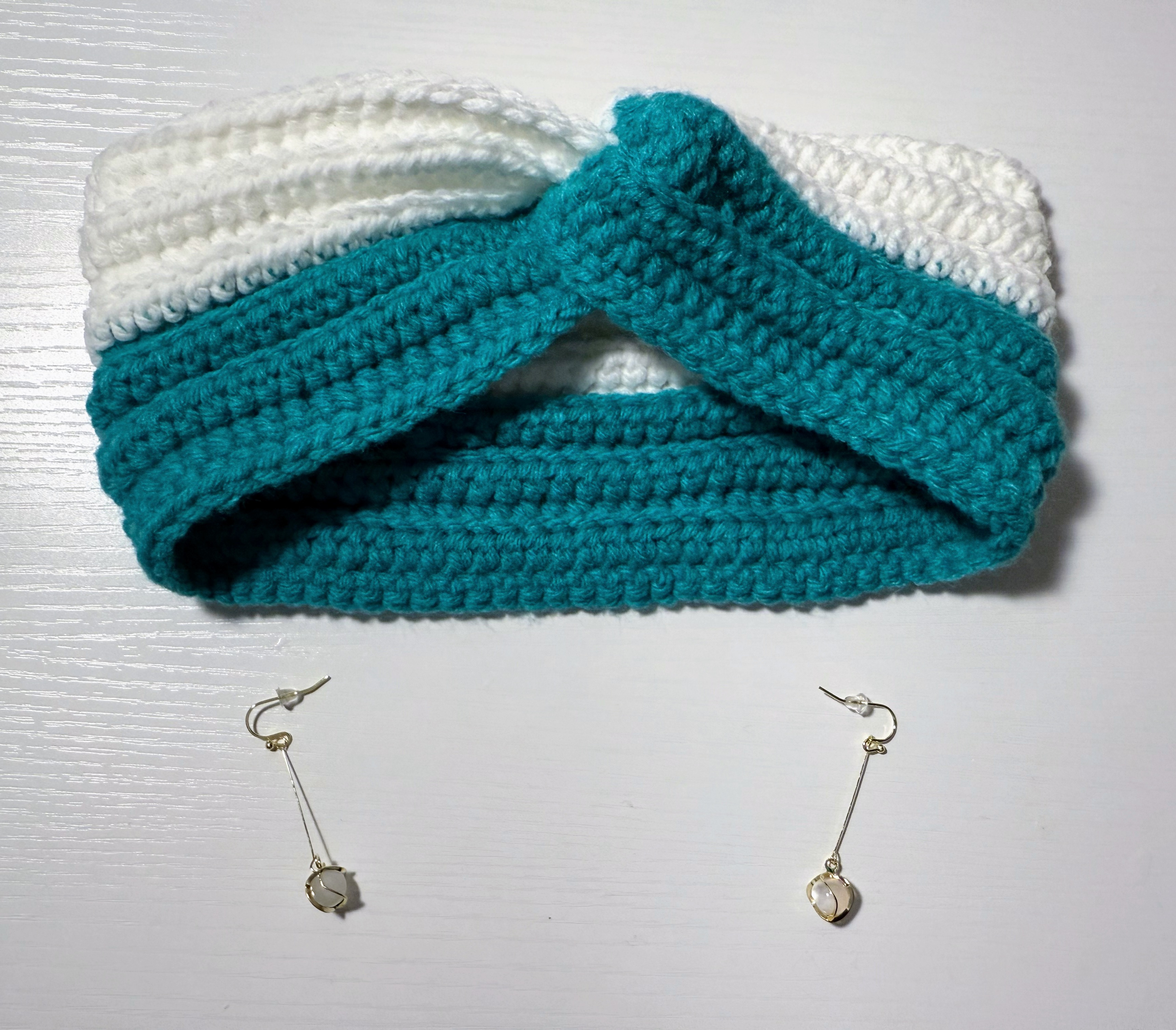 Handmade Knitted Turquoise and White Headband