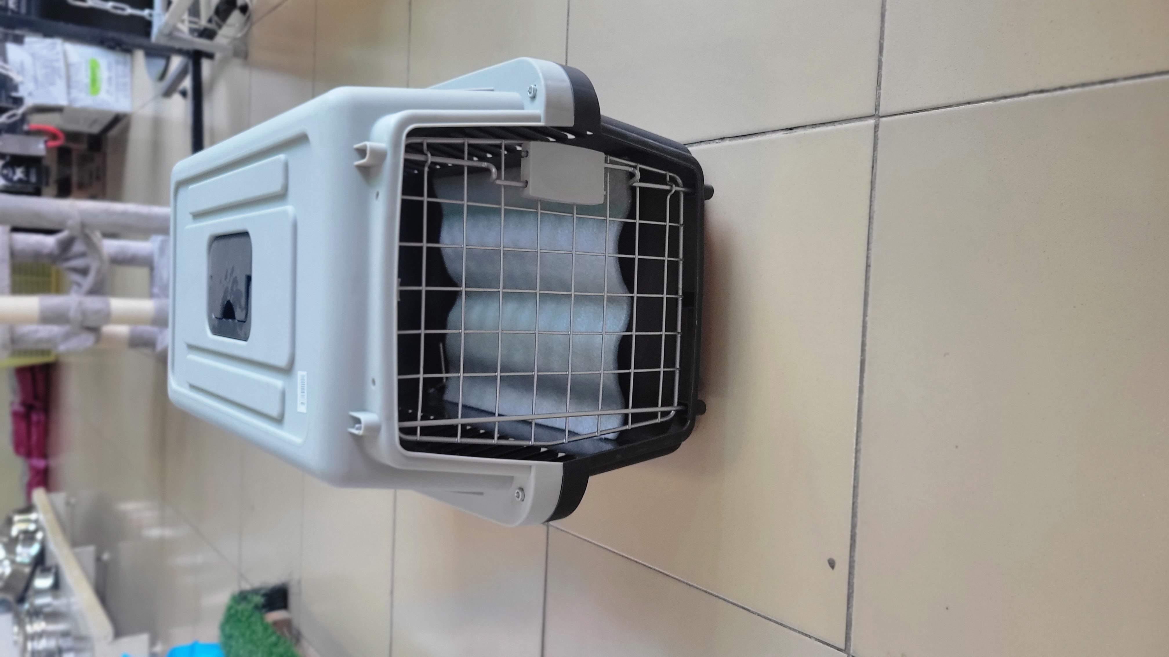 Pet Travel Carrier(Medium)