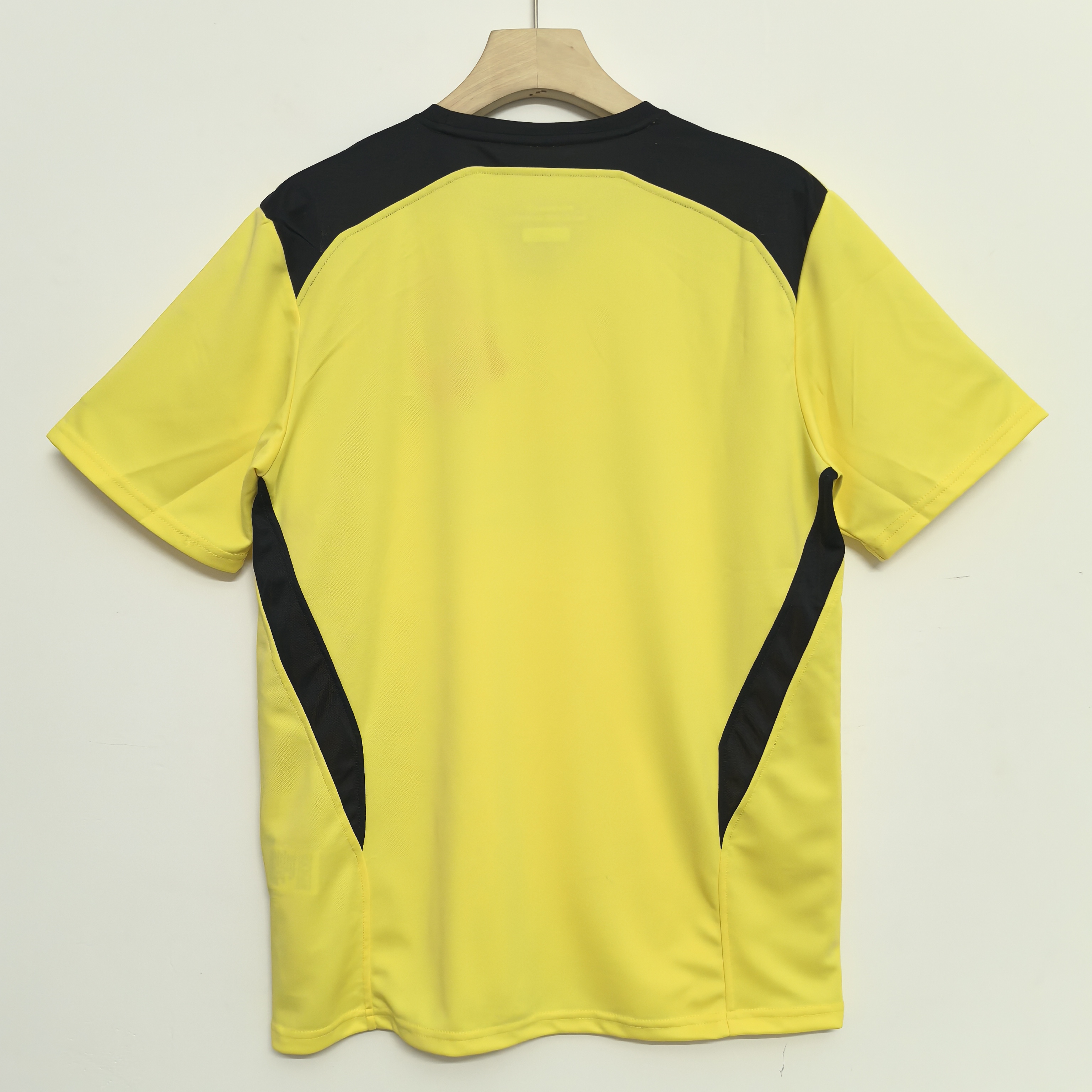 04-05 Retro Version Liverpool FC Yellow Away Jersey