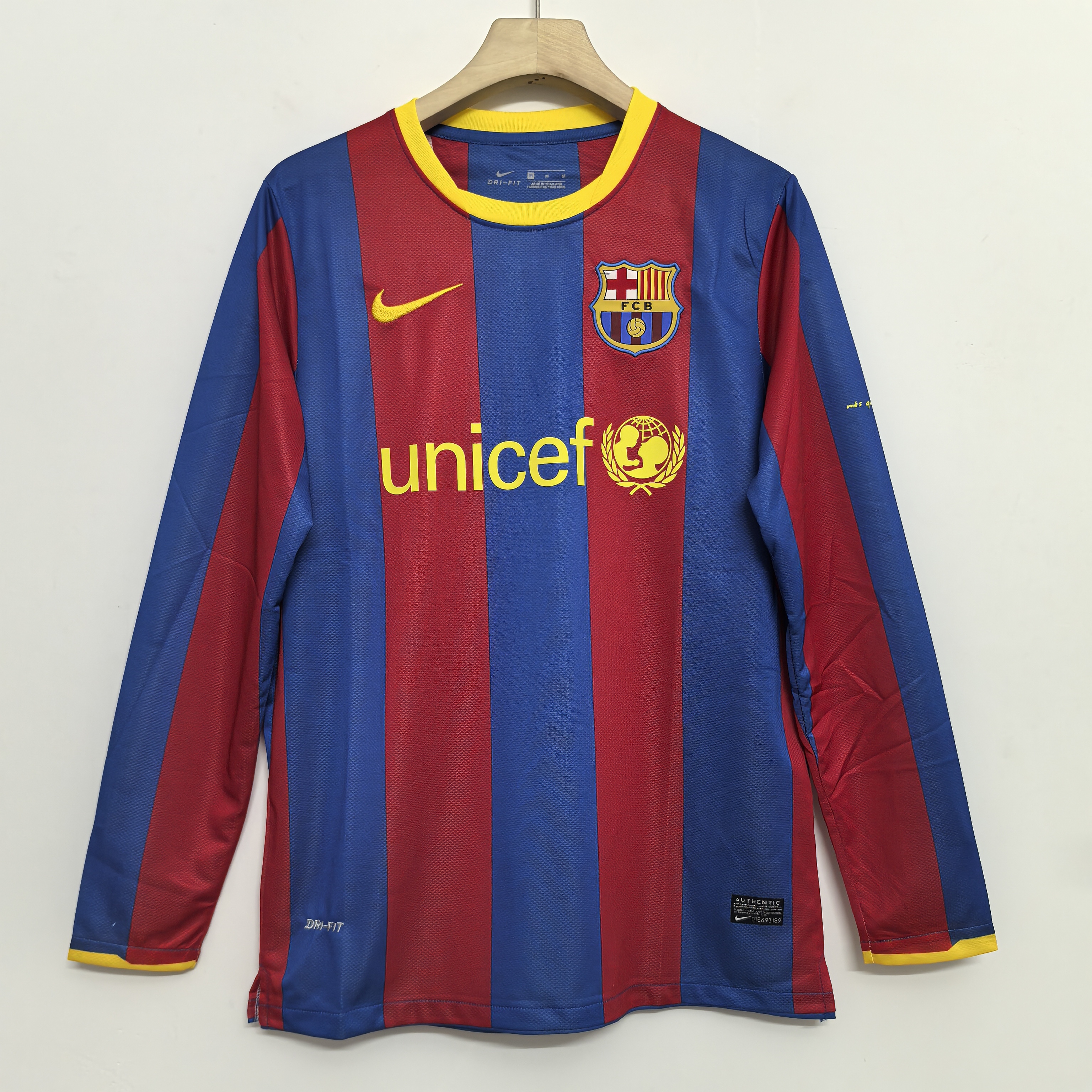 10-11 Retro Version FC Barcelona Home Long Sleeves Jersey