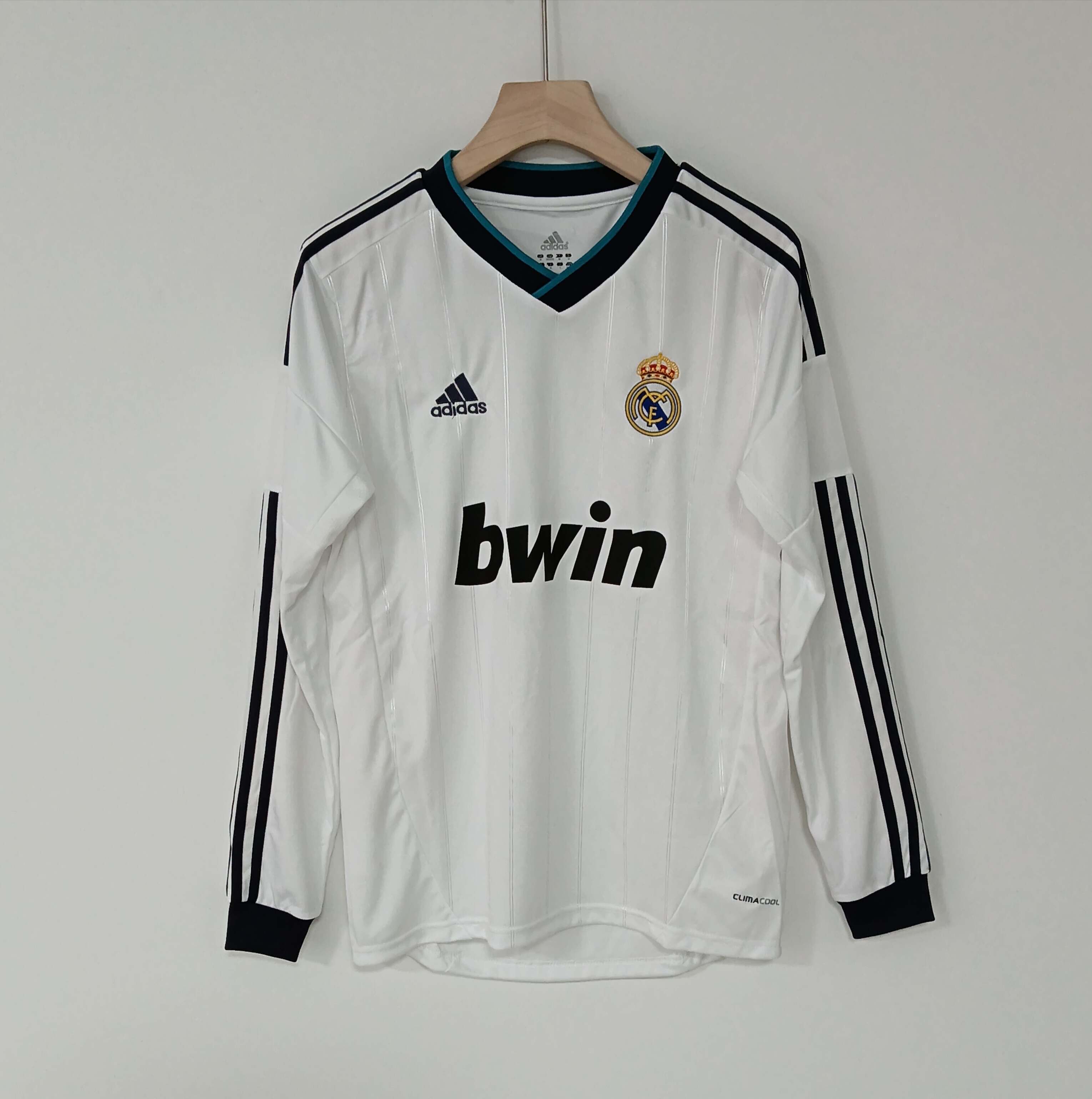 12-13 Retro Version Real Madrid Long Sleeve Home Jersey
