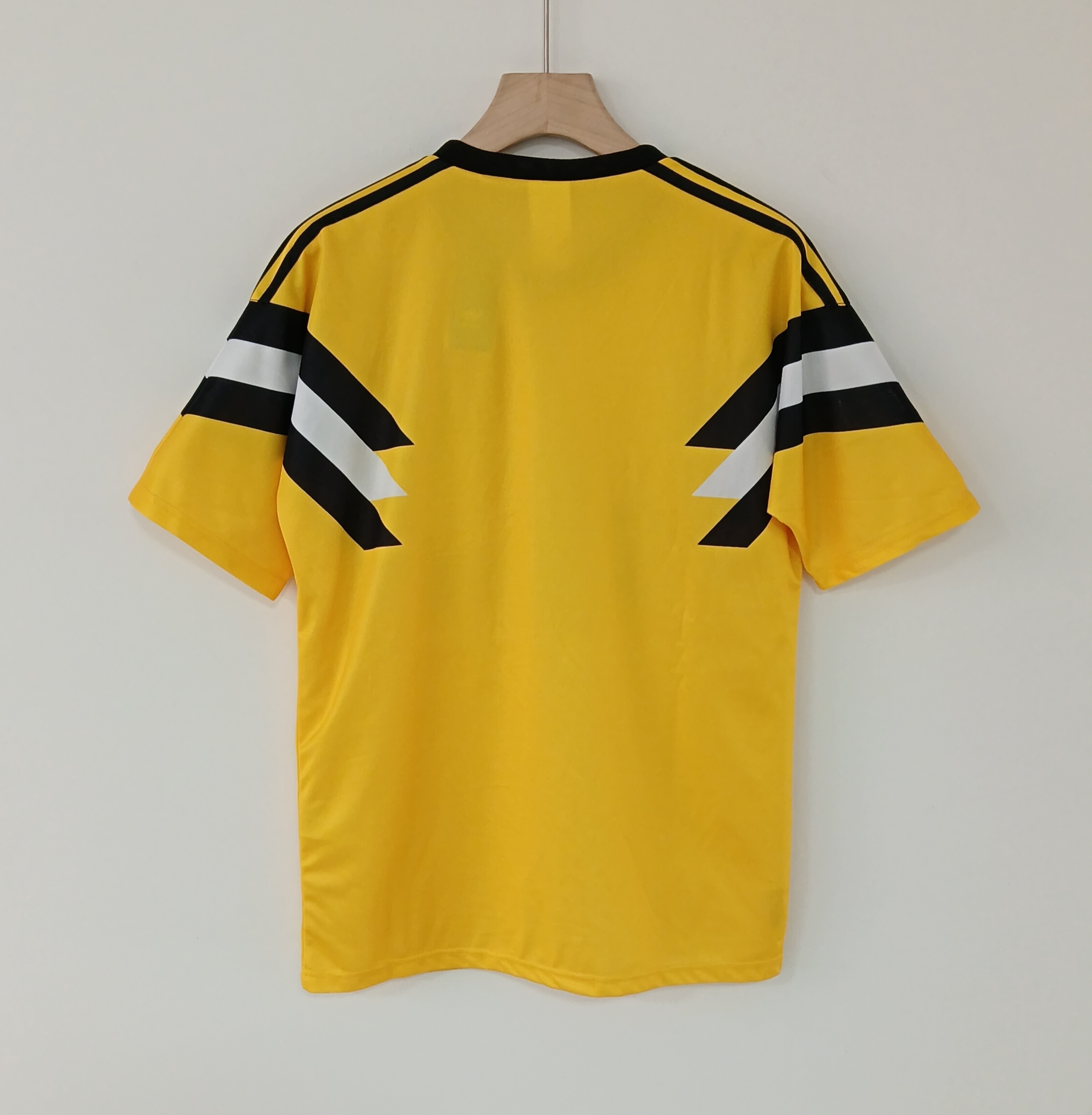 89 Retro Version Borussia Dortmund Vintage Football Jersey