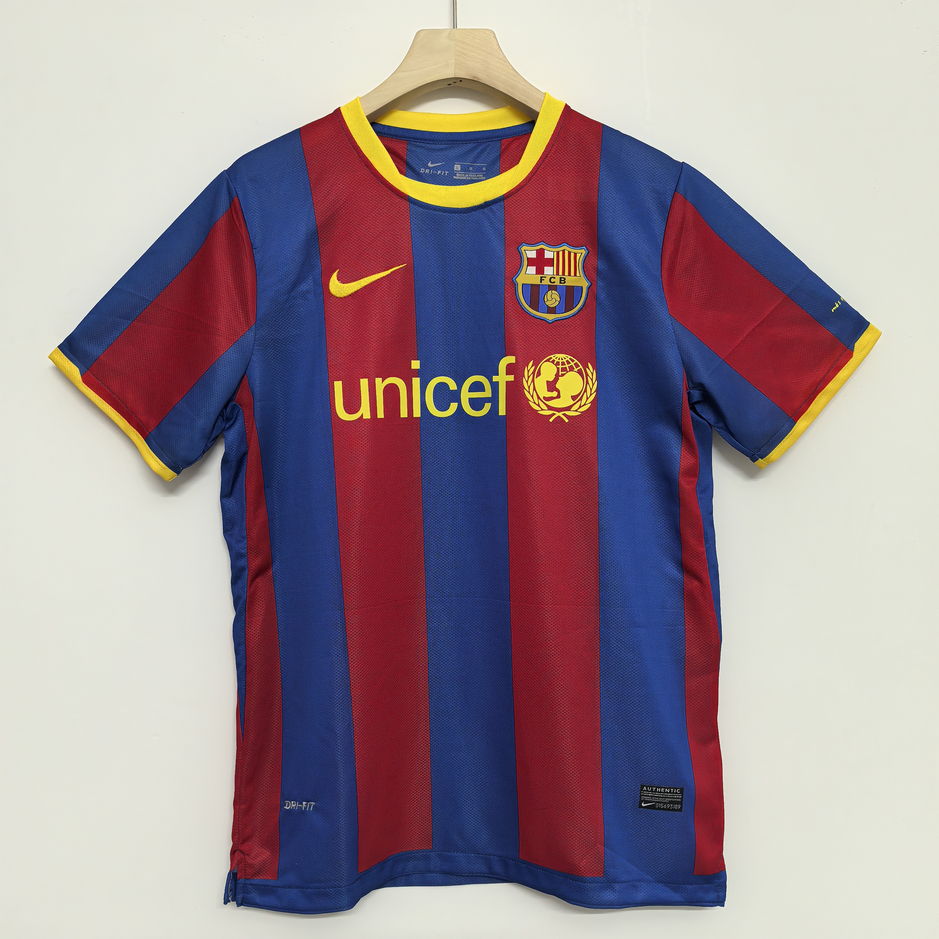 09-10 Retro Version FC Barcelona Home Jersey